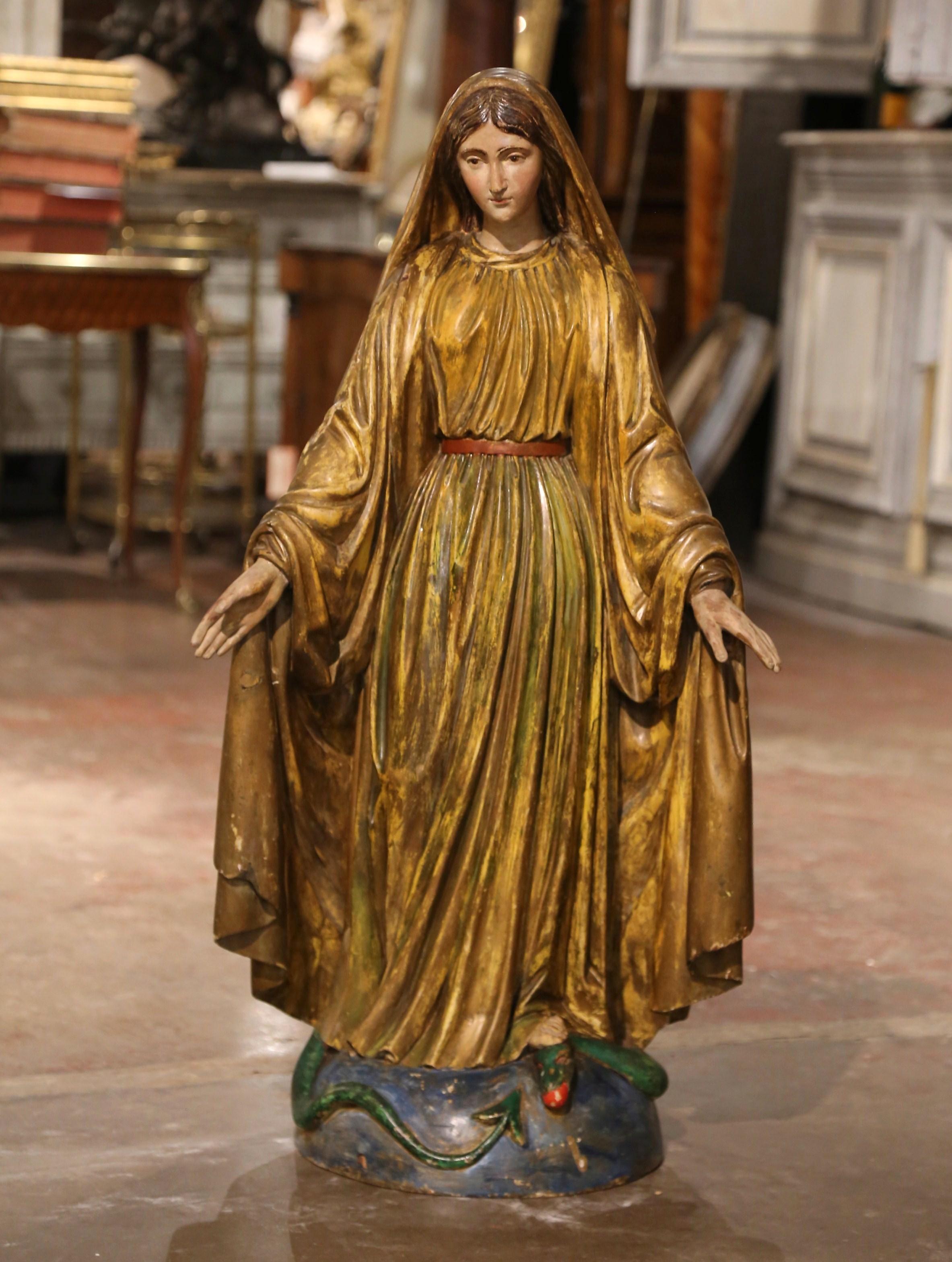 19th Century French Carved Giltwood Virgin Mary Statue on Globe from Provence For Sale 2