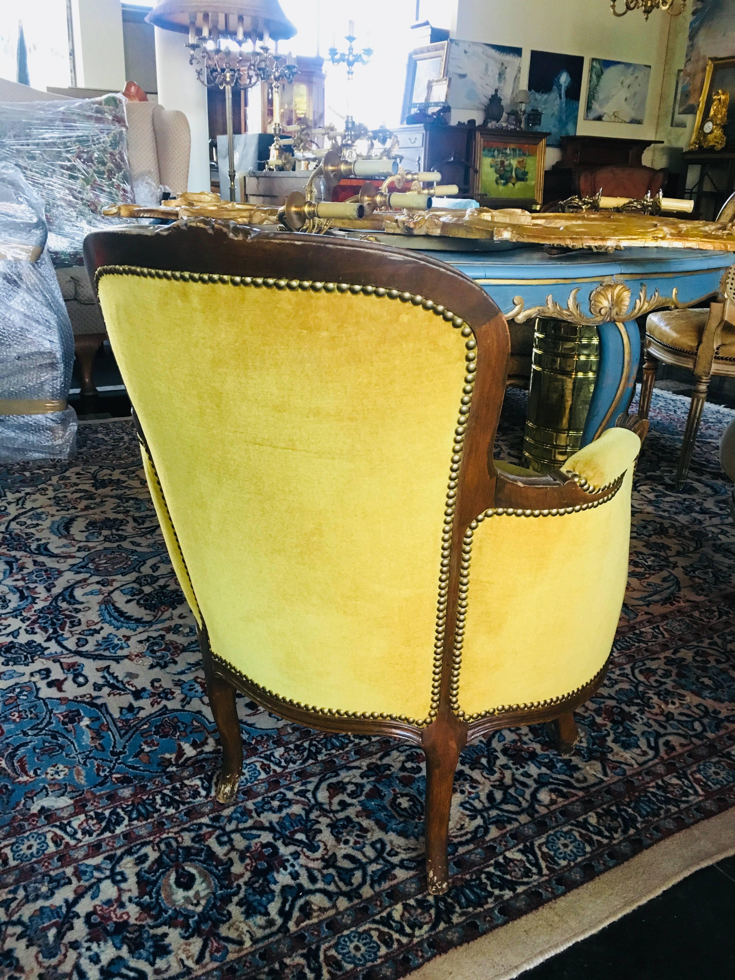 19th Century French Carved Louis XVI Bergere in Yellow Velvet Upholstery In Good Condition For Sale In Sofia, BG