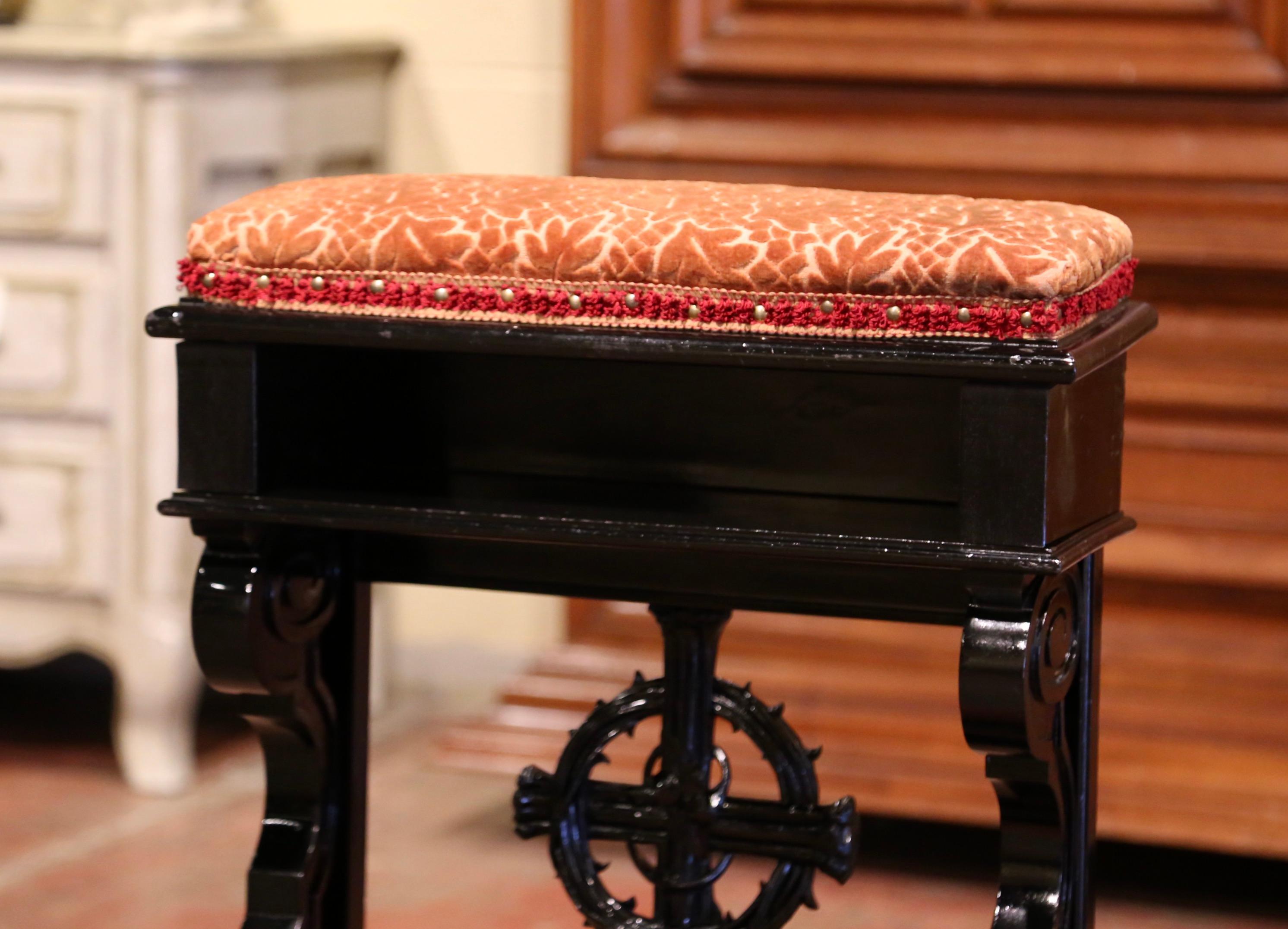 19th Century French Carved Mahogany and Velvet Prayer Chair with Crown of Thorns In Excellent Condition In Dallas, TX