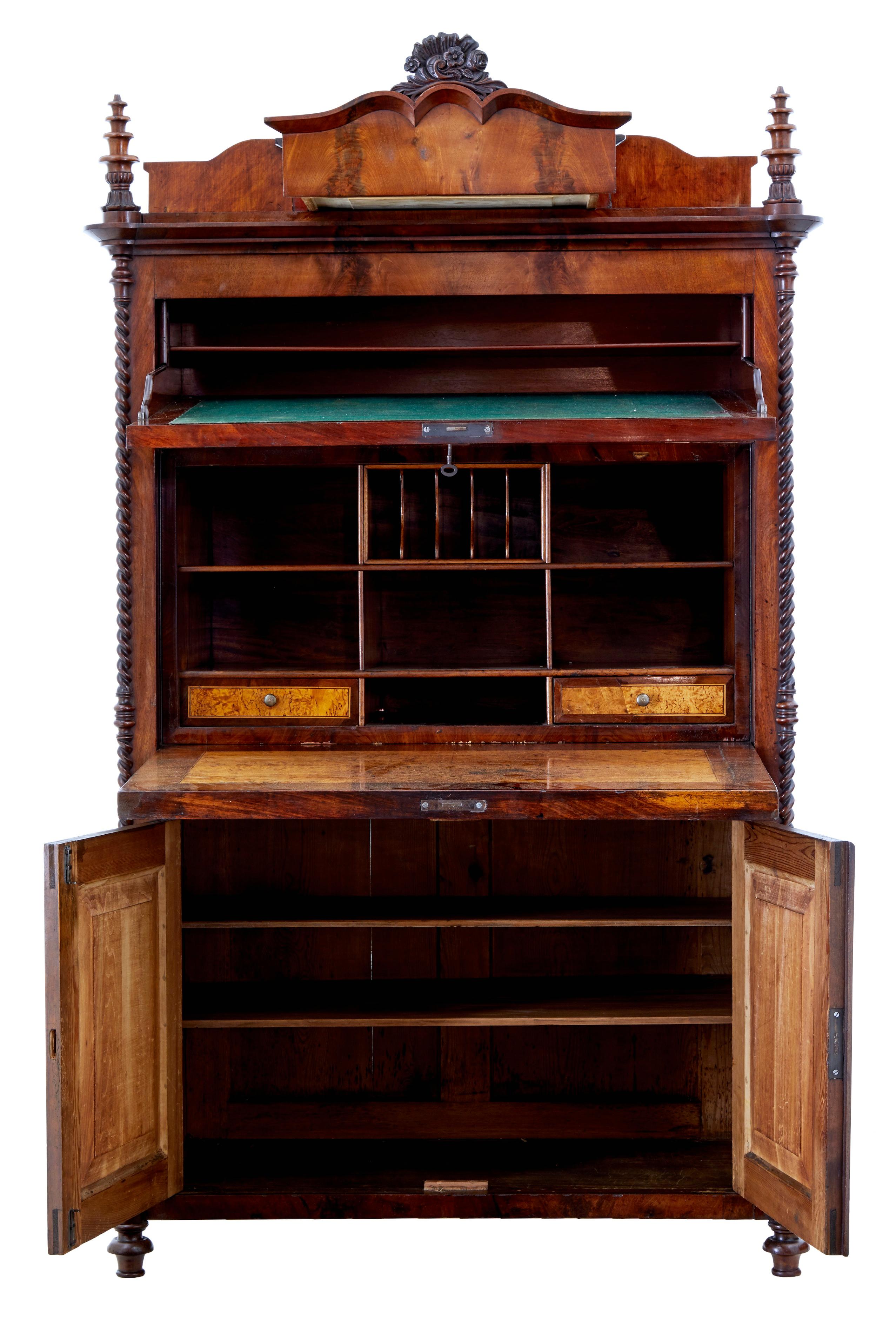 Good quality french escritoire, circa 1830.
Unusual offers an additional pull out sliding writing slope for use in a standing position.
Fall opens to reveal a partially fitted interior of drawers and pigeon holes. Central pigeon holes pull out to