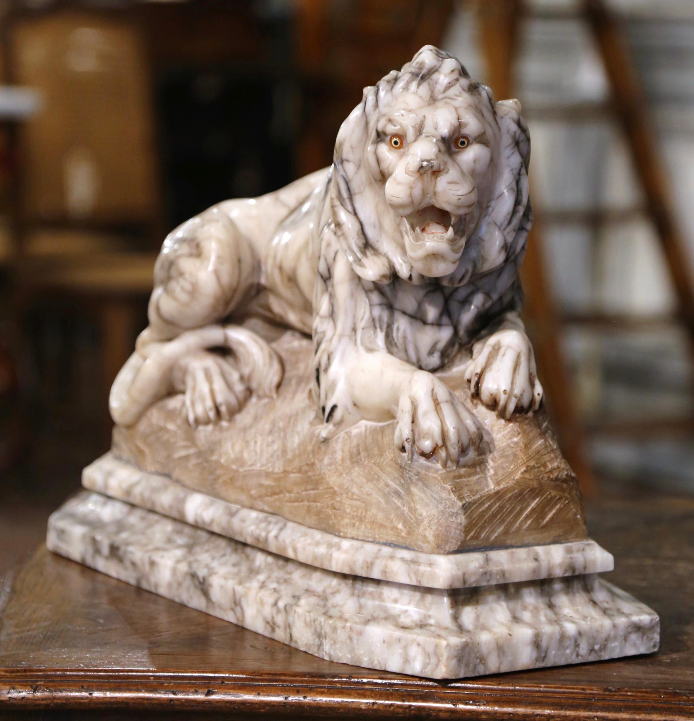19th Century French Carved Marble Lion Sculpture Signed P. Ruggeri For Sale 3