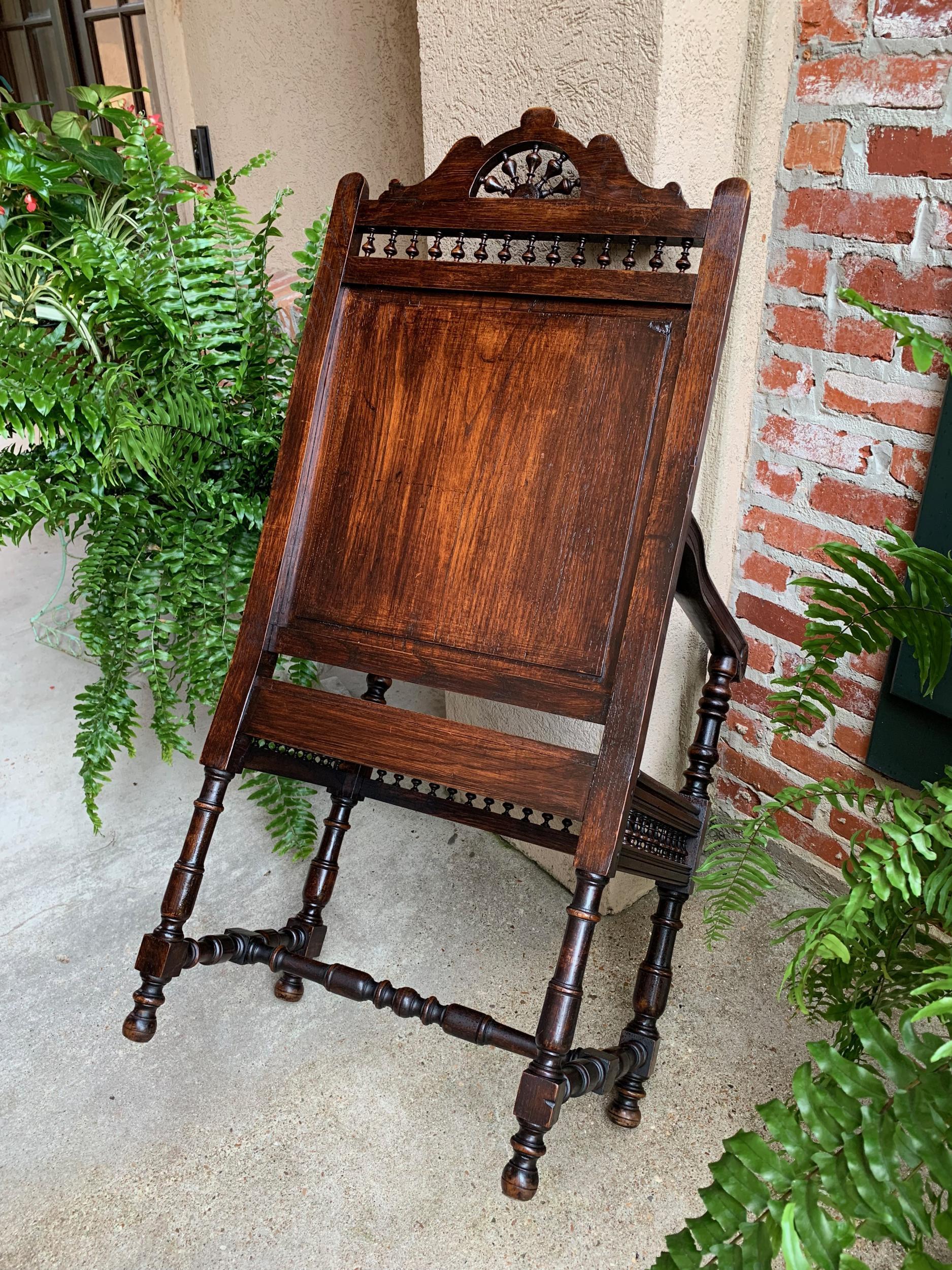 19th century French Carved Oak Arm Fireside Throne Chair Breton Brittany 5