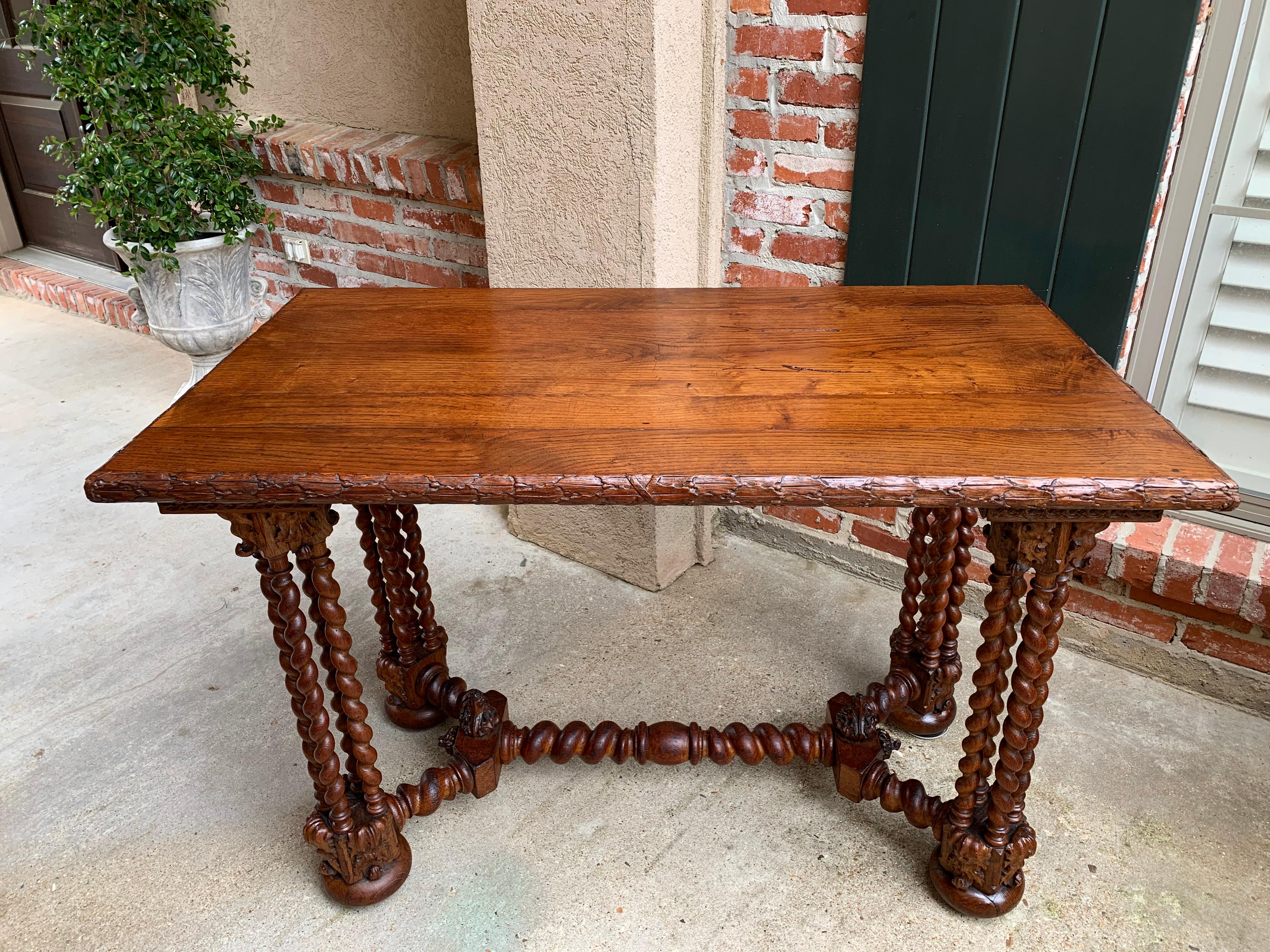 19th Century French Carved Oak Barley Twist Sofa Table Corinthian Renaissance In Fair Condition For Sale In Shreveport, LA