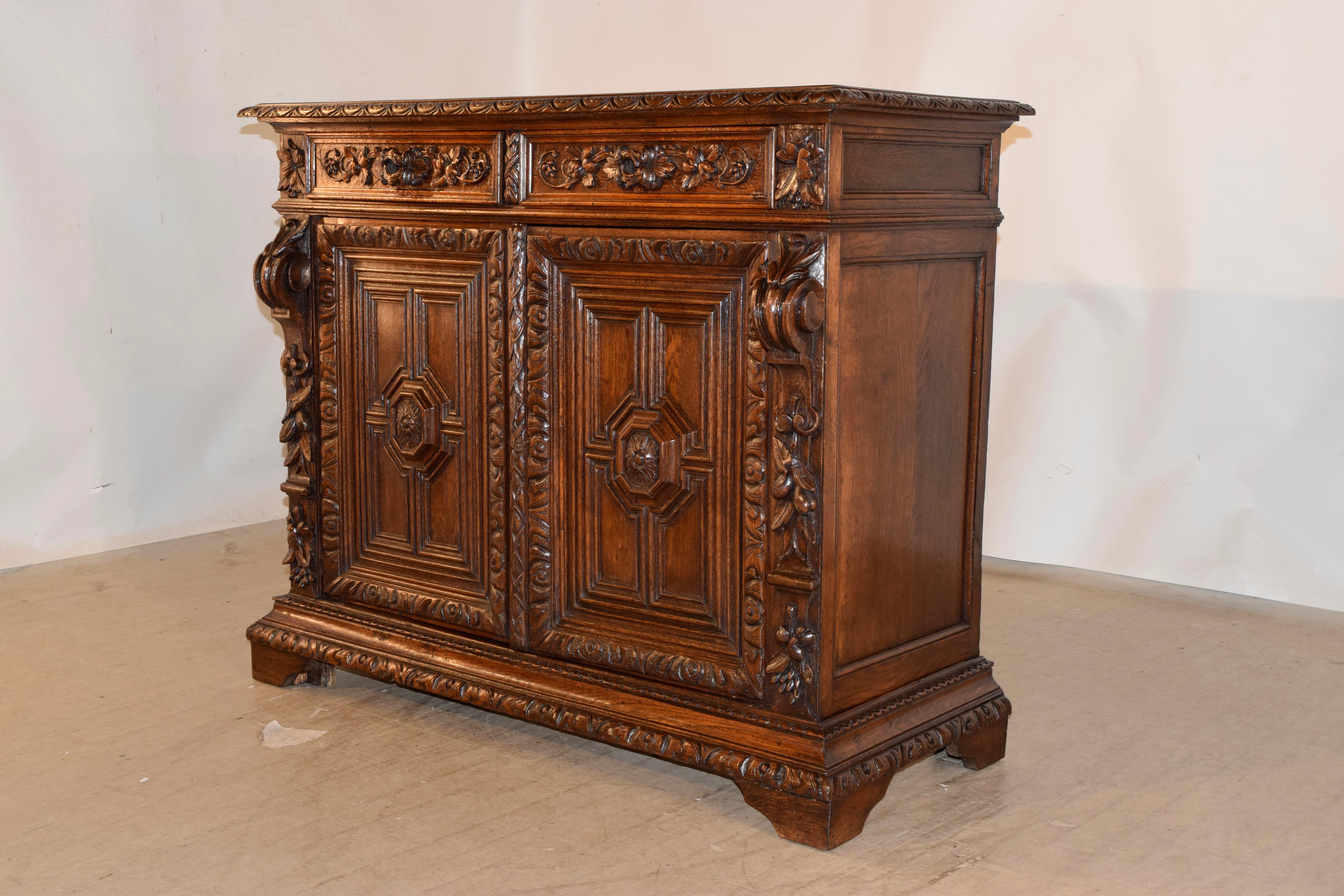 Quercia Buffet francese in Oak intagliato del XIX secolo in vendita
