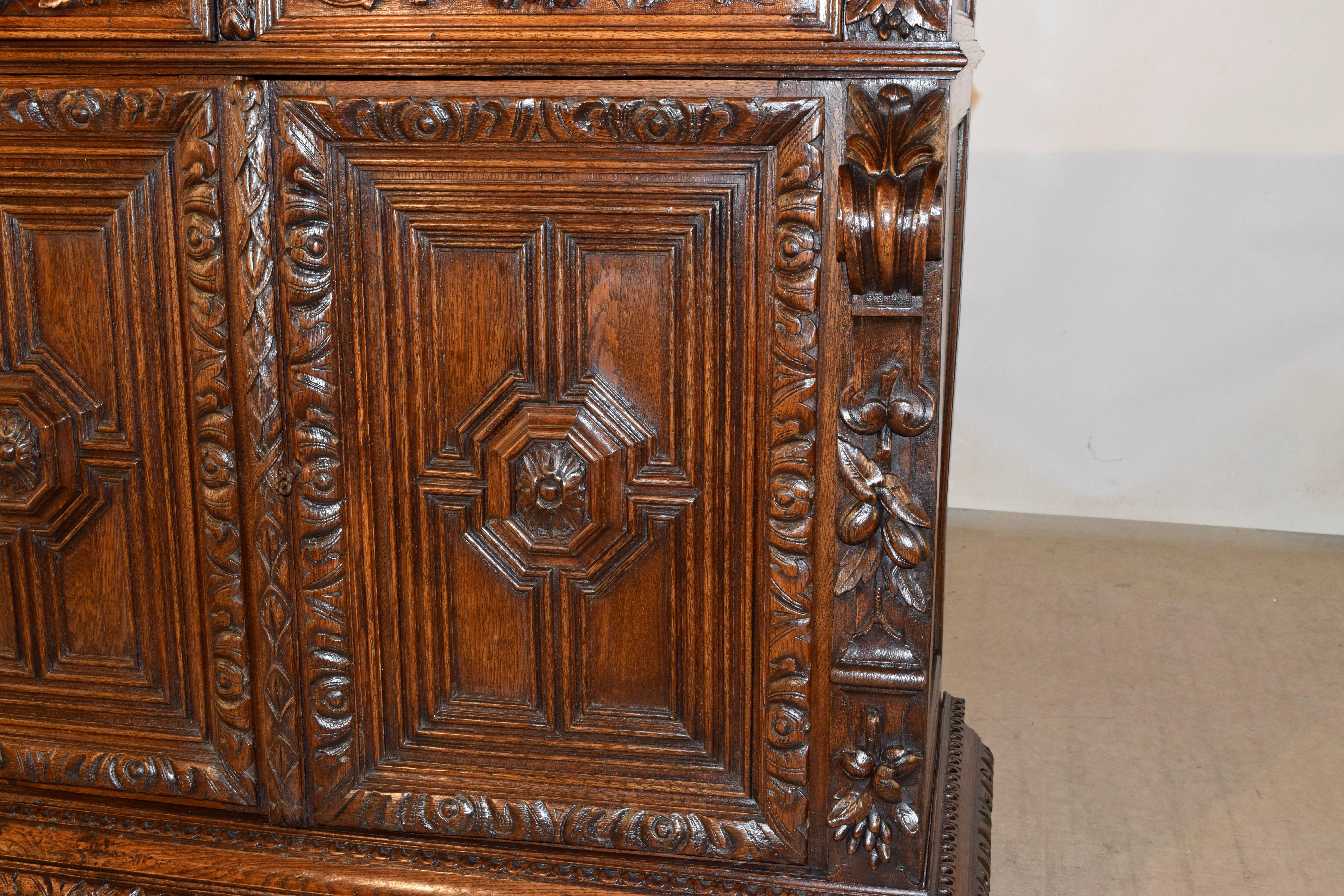 Buffet francese in Oak intagliato del XIX secolo in vendita 2