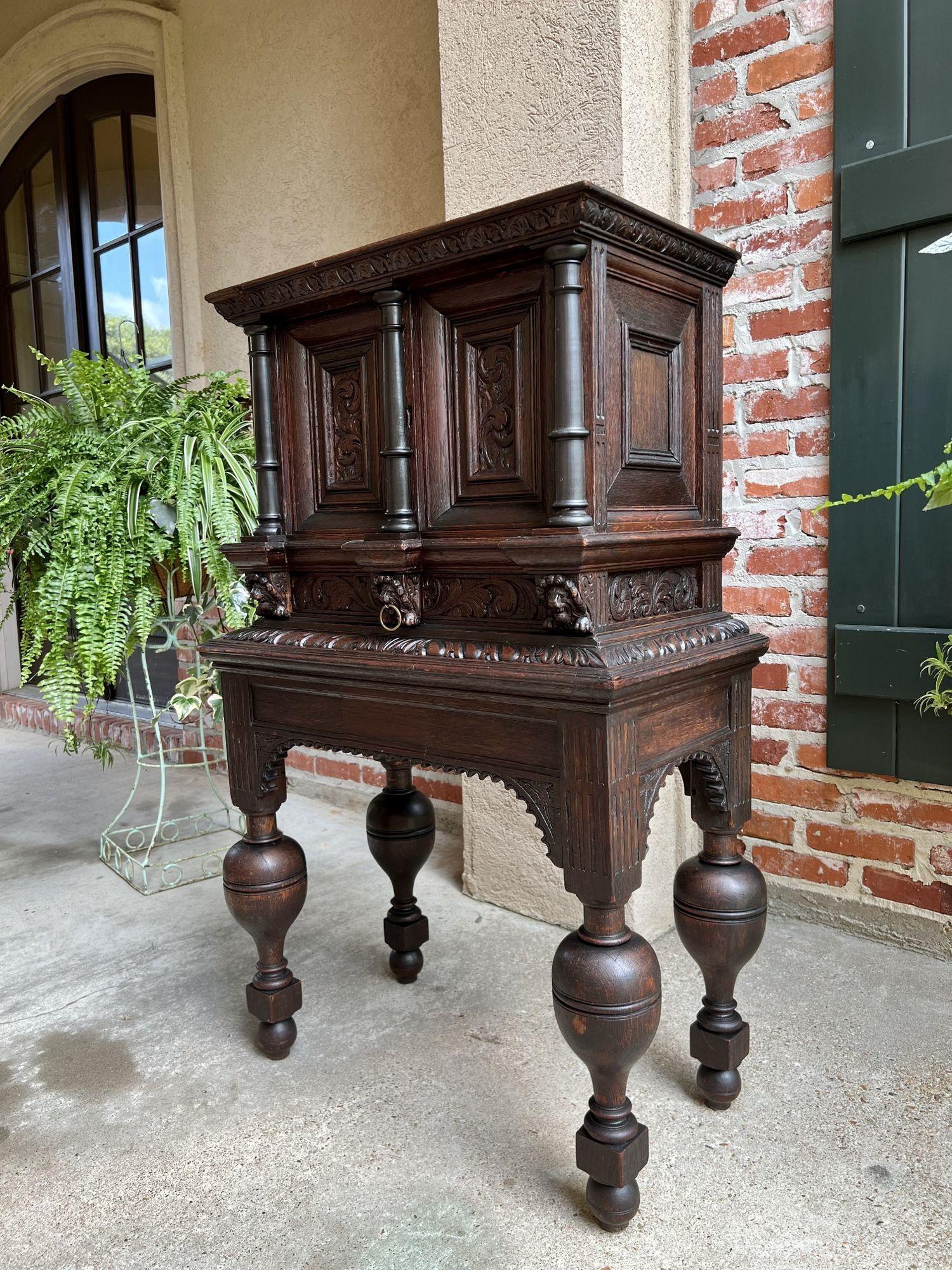 19th century French carved oak cabinet vestry altar wine renaissance dining room.
 
Direct from France, a beautiful 19th century carved cabinet, with a striking silhouette, in a versatile small size, perfect for use throughout today’s home!
Clients