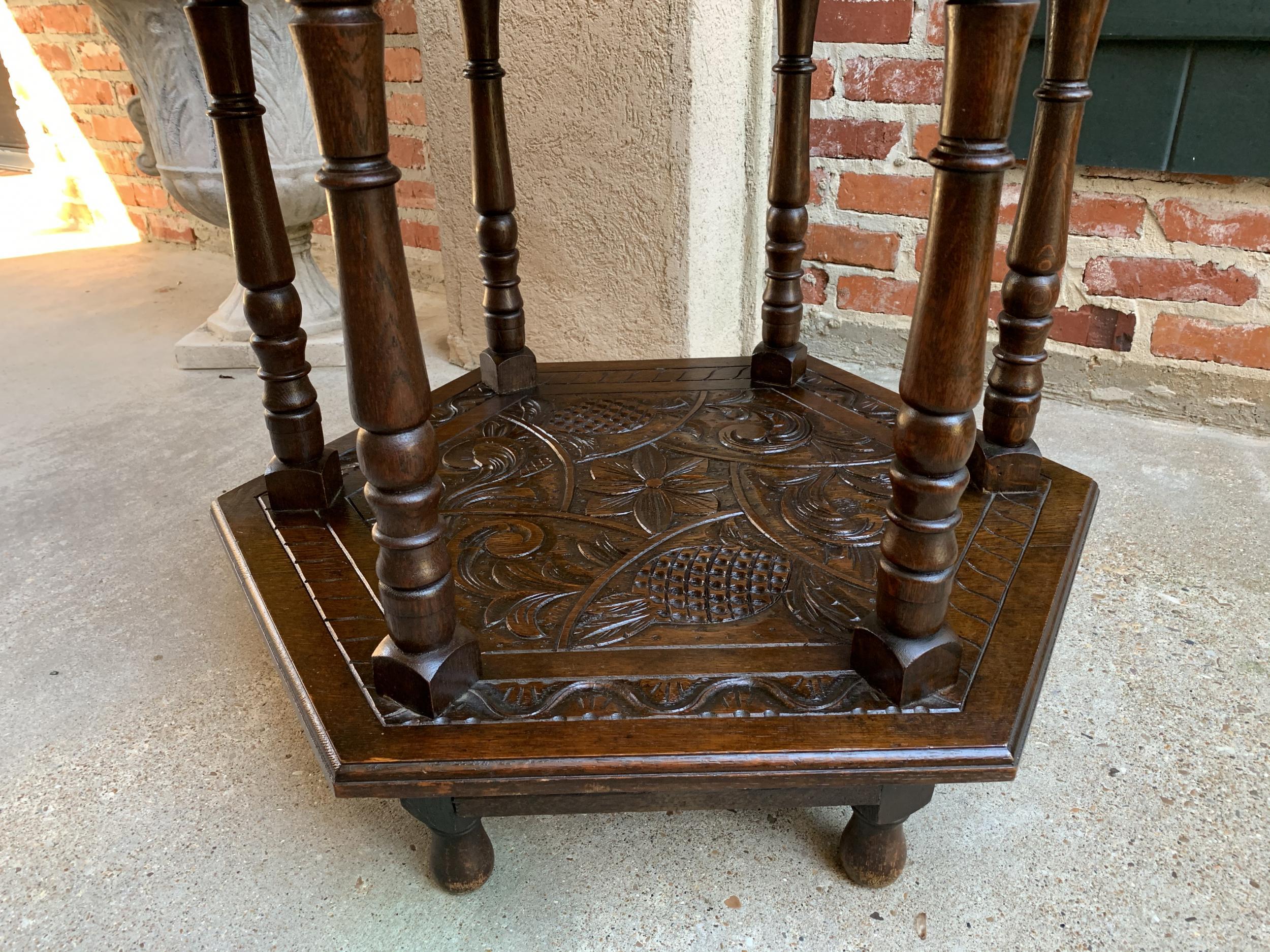 19th Century French Carved Oak Center Side Table Hexagon Two-Tier Shelf For Sale 16