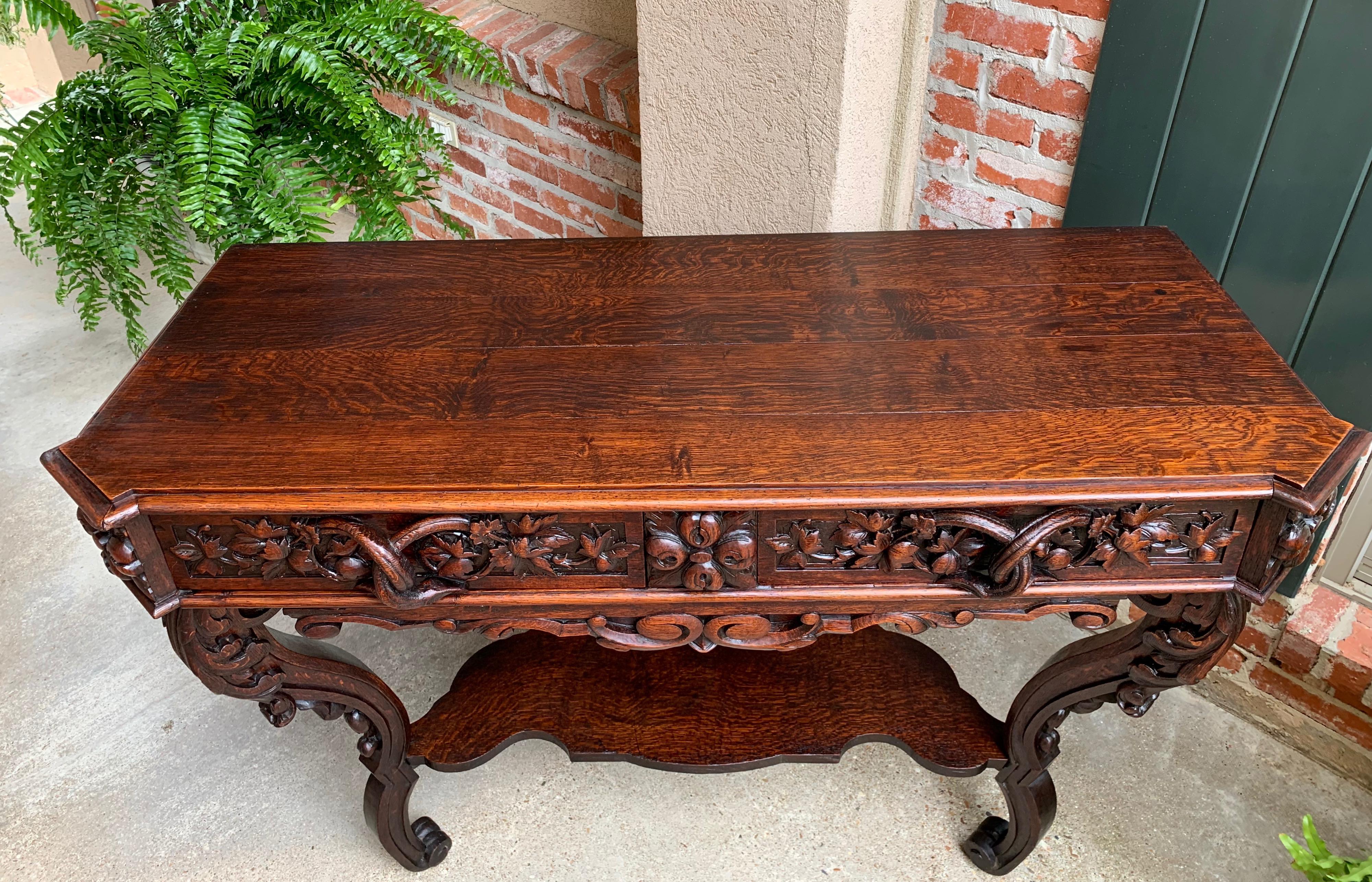 19th century French Carved Oak Console Sofa Foyer Table Sideboard Black Forest For Sale 2