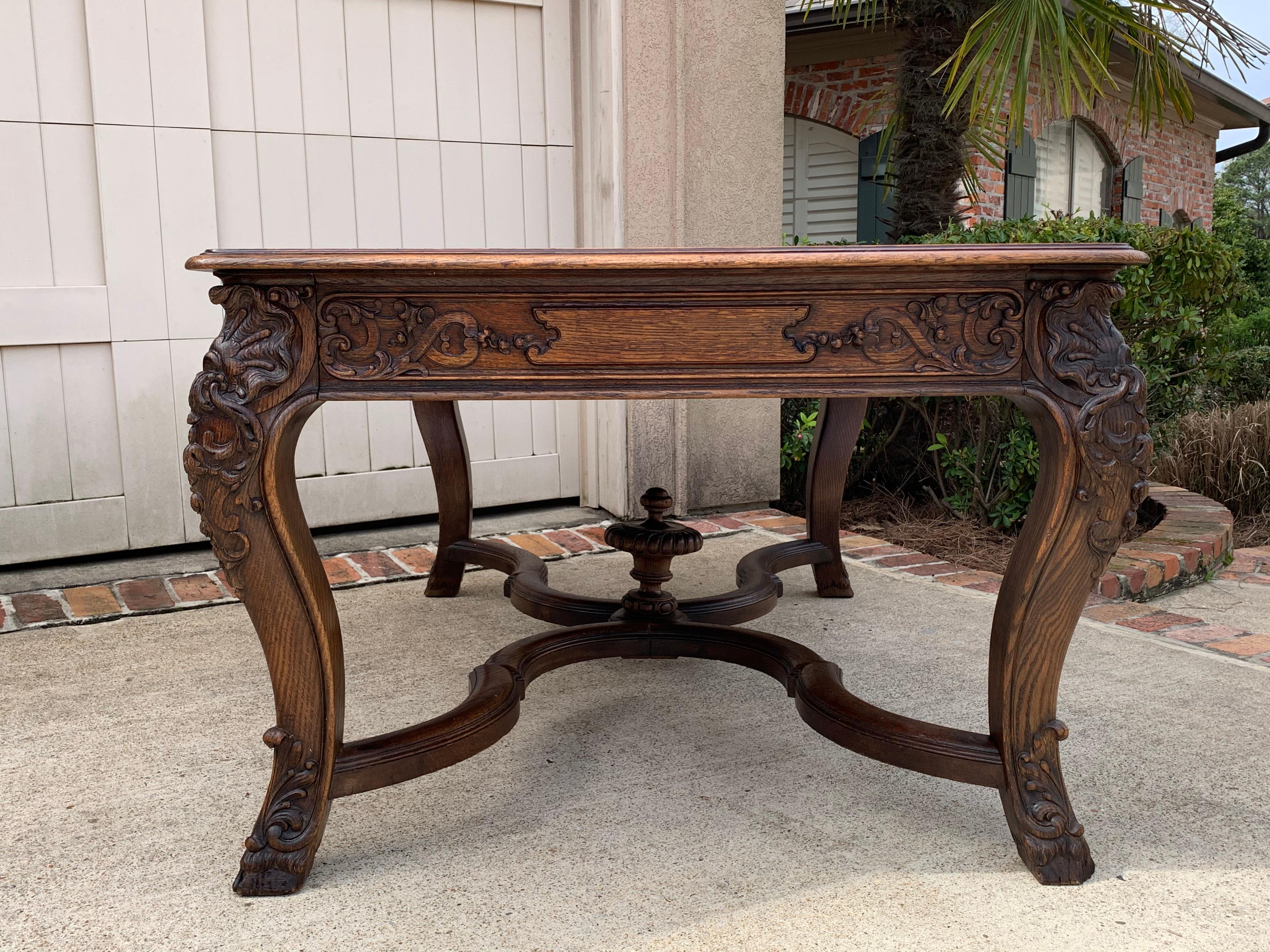 19th Century French Carved Oak Dining Conference Table Louis XIV Baroque Style In Good Condition In Shreveport, LA