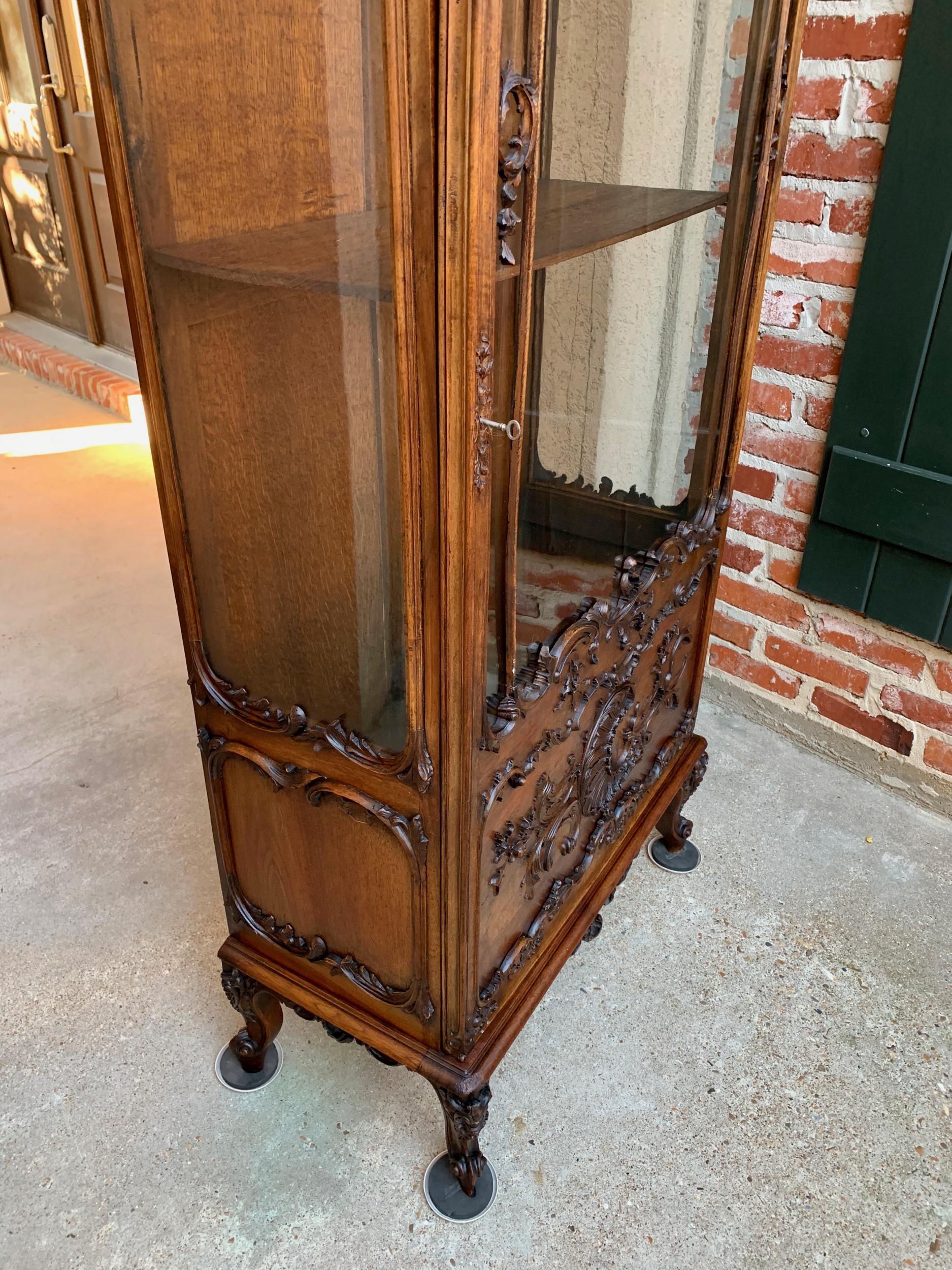 19th Century French Carved Oak Glass Vitrine Display Cabinet Bookcase Louis XV 15