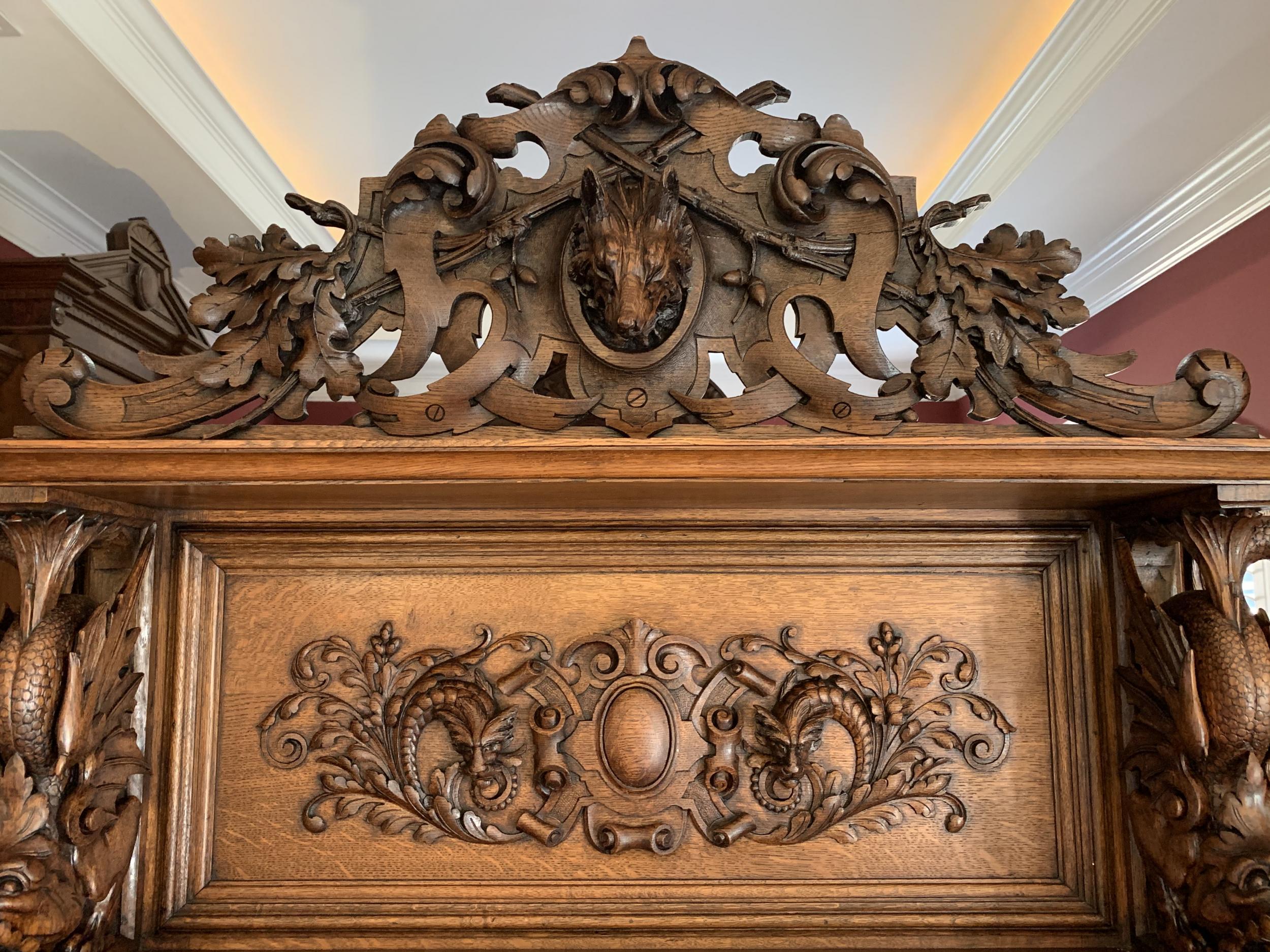 19th Century French Carved Oak Hunt Cabinet Renaissance Bookcase Sideboard Fox In Good Condition In Shreveport, LA