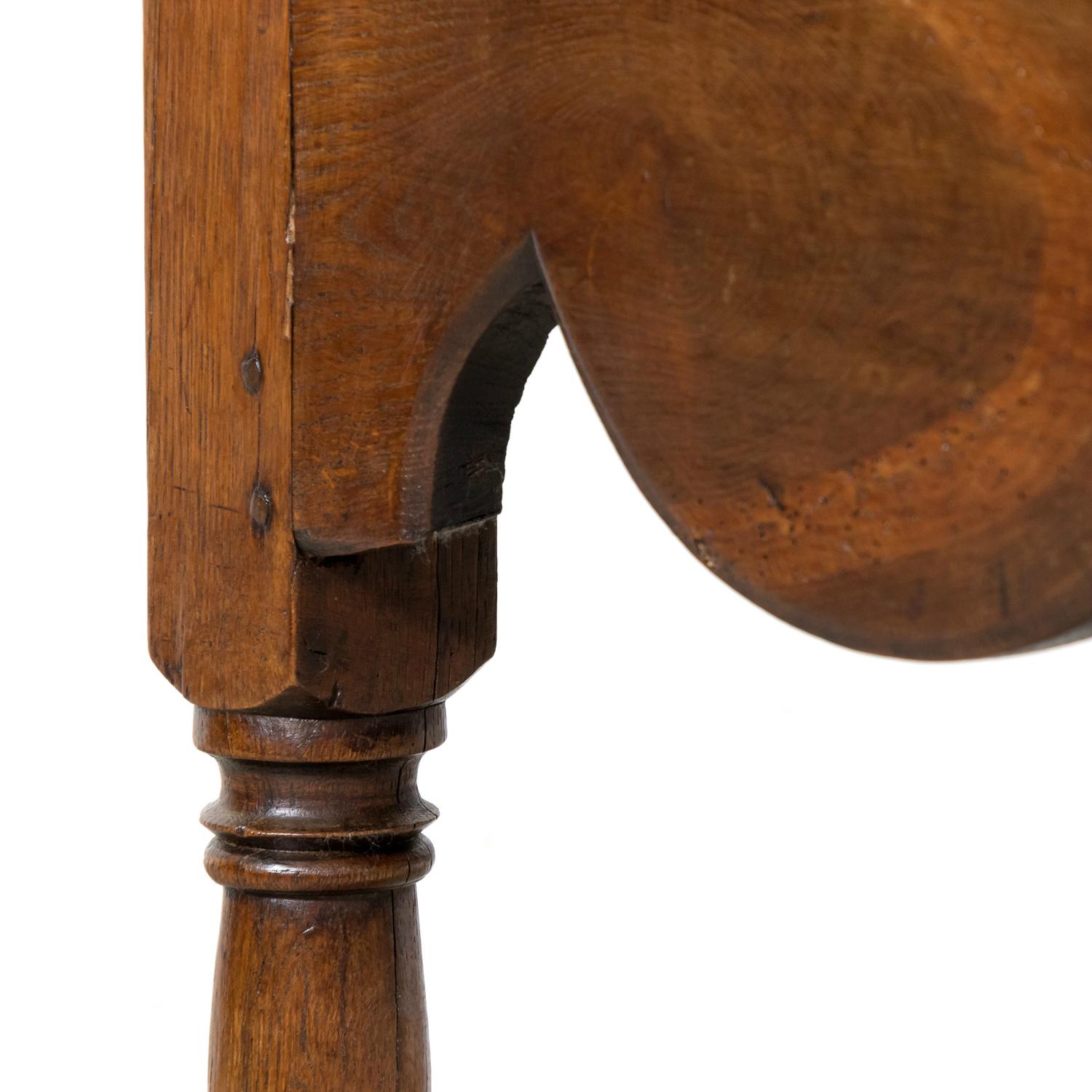 19. Jahrhundert Französisch geschnitzte Eiche Louis Philippe Zeitraum Konsole oder Bibliothek Tisch im Angebot 9