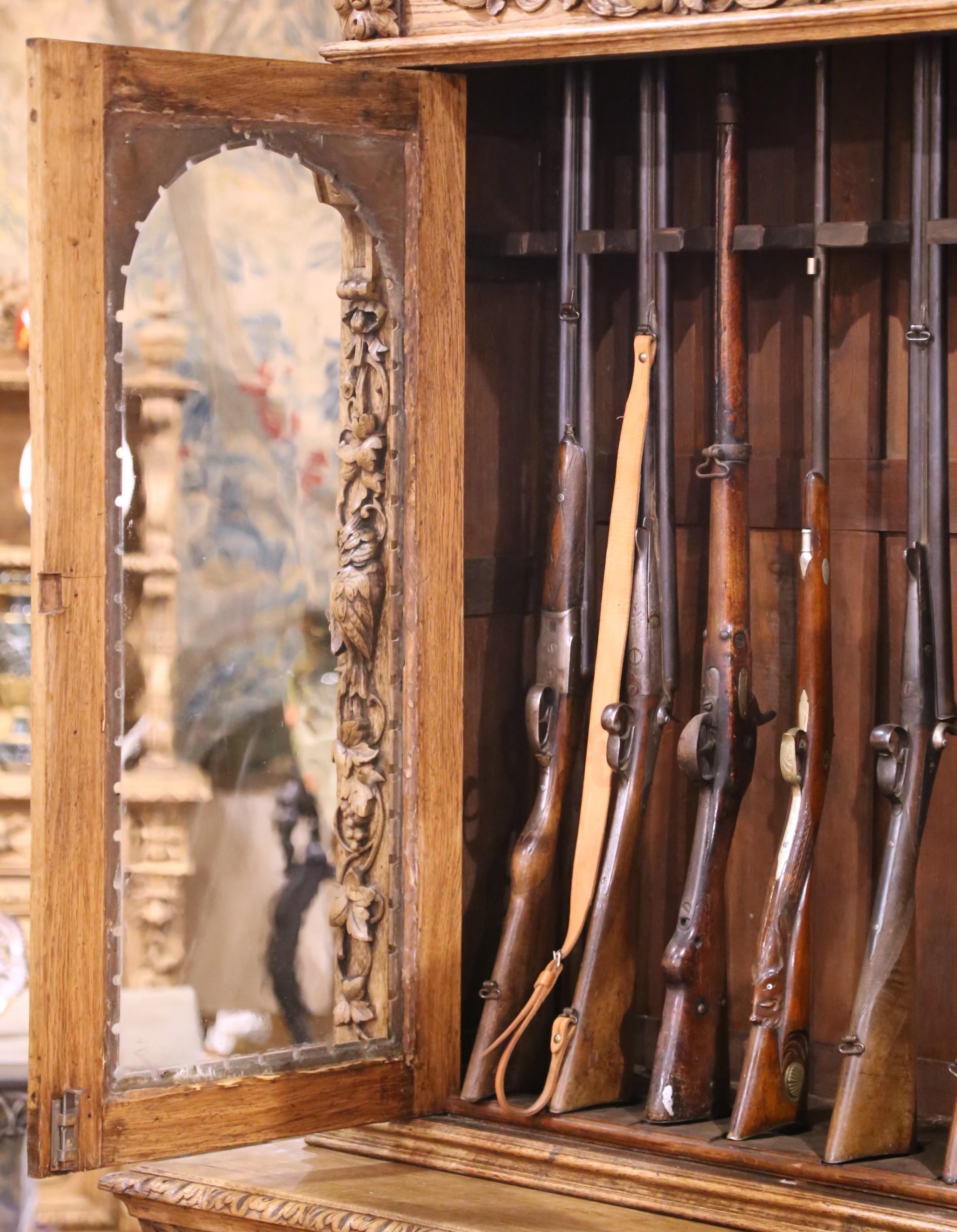 19th Century French Carved Oak Nine-Gun Cabinet with Bird and hunt Motifs For Sale 6