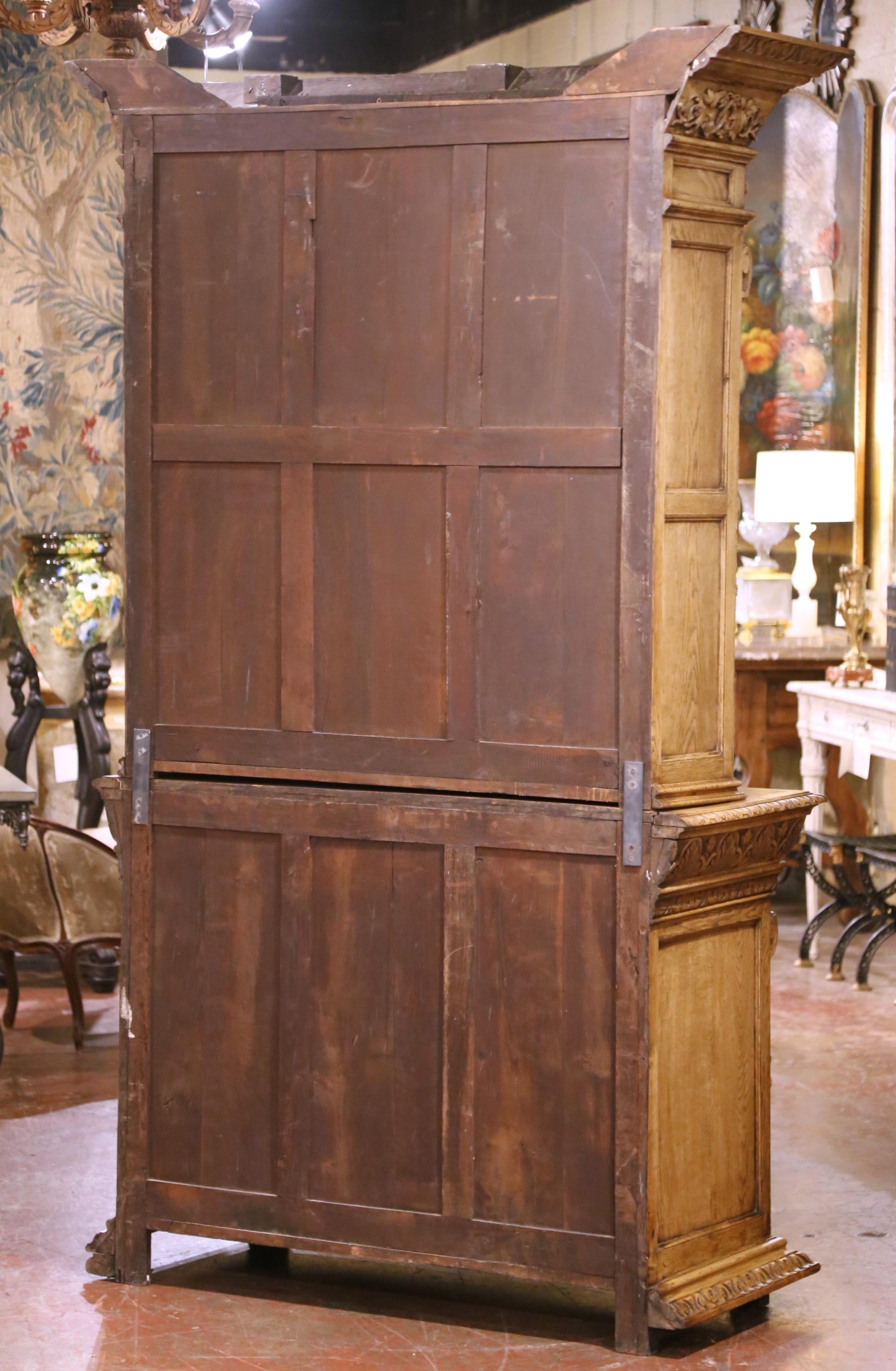 19th Century French Carved Oak Nine-Gun Cabinet with Bird and hunt Motifs For Sale 12