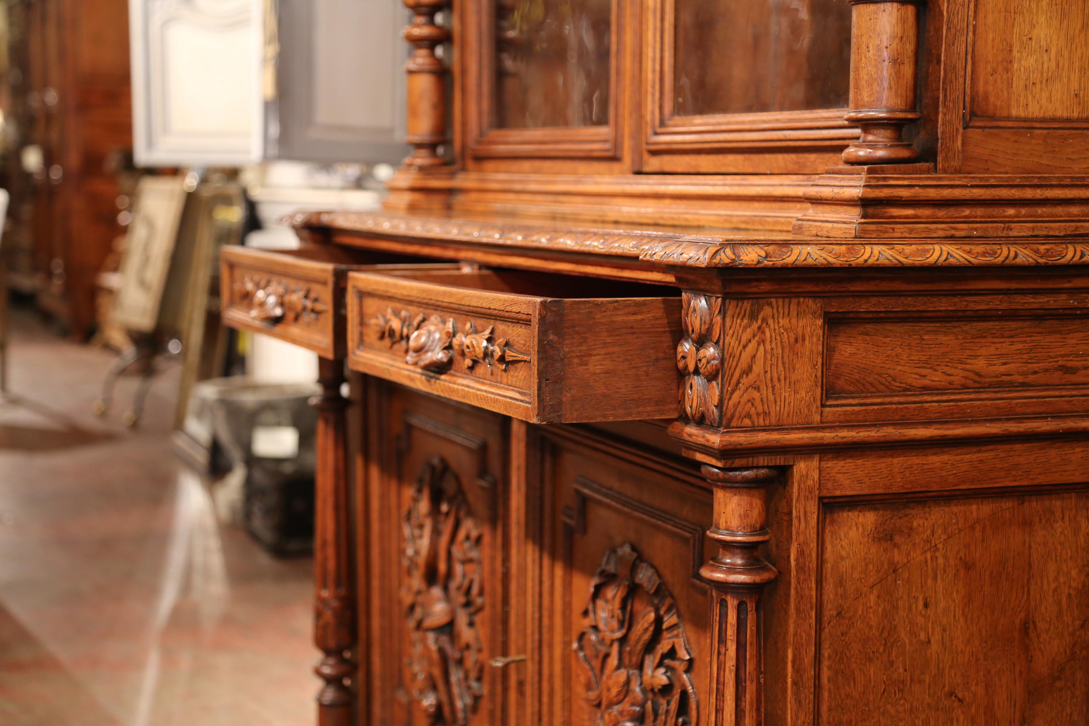 19th Century French Carved Oak Nine-Gun Display Buffet Cabinet with Hunt Motifs 4