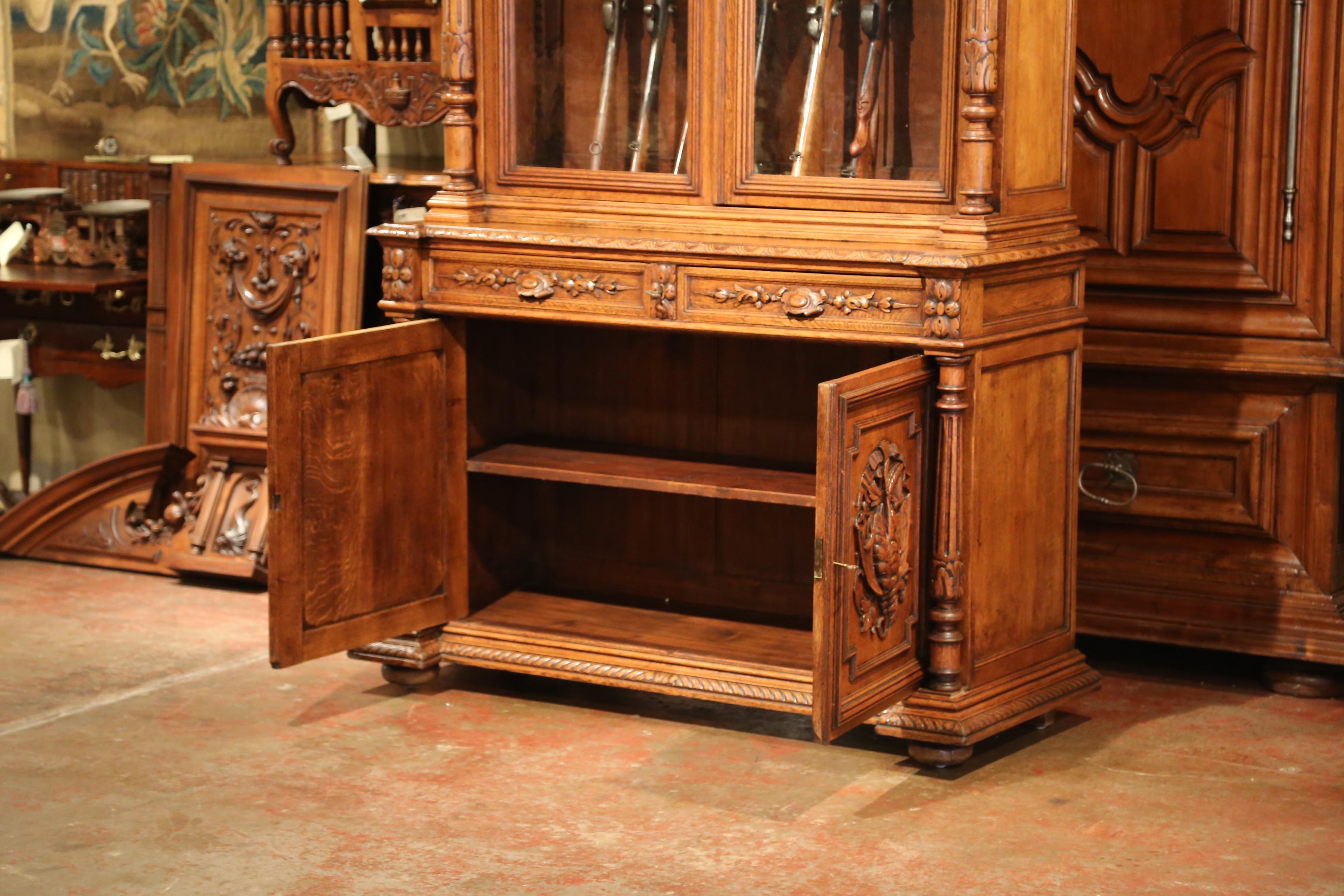 Hand-Carved 19th Century French Carved Oak Nine-Gun Display Buffet Cabinet with Hunt Motifs