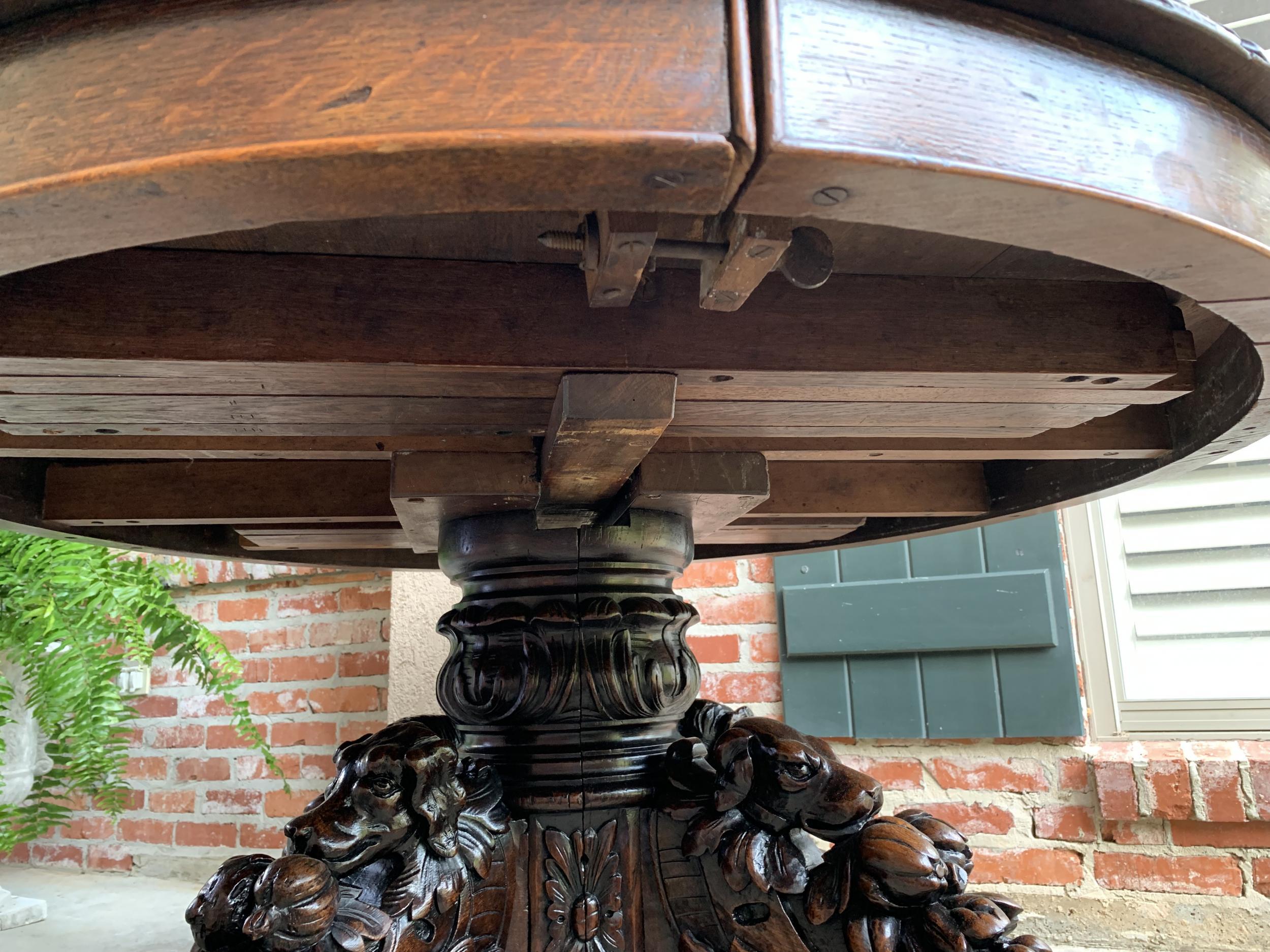 19th century French Carved Oak Oval Dining Hunt Table Black Forest Dog Hound 15