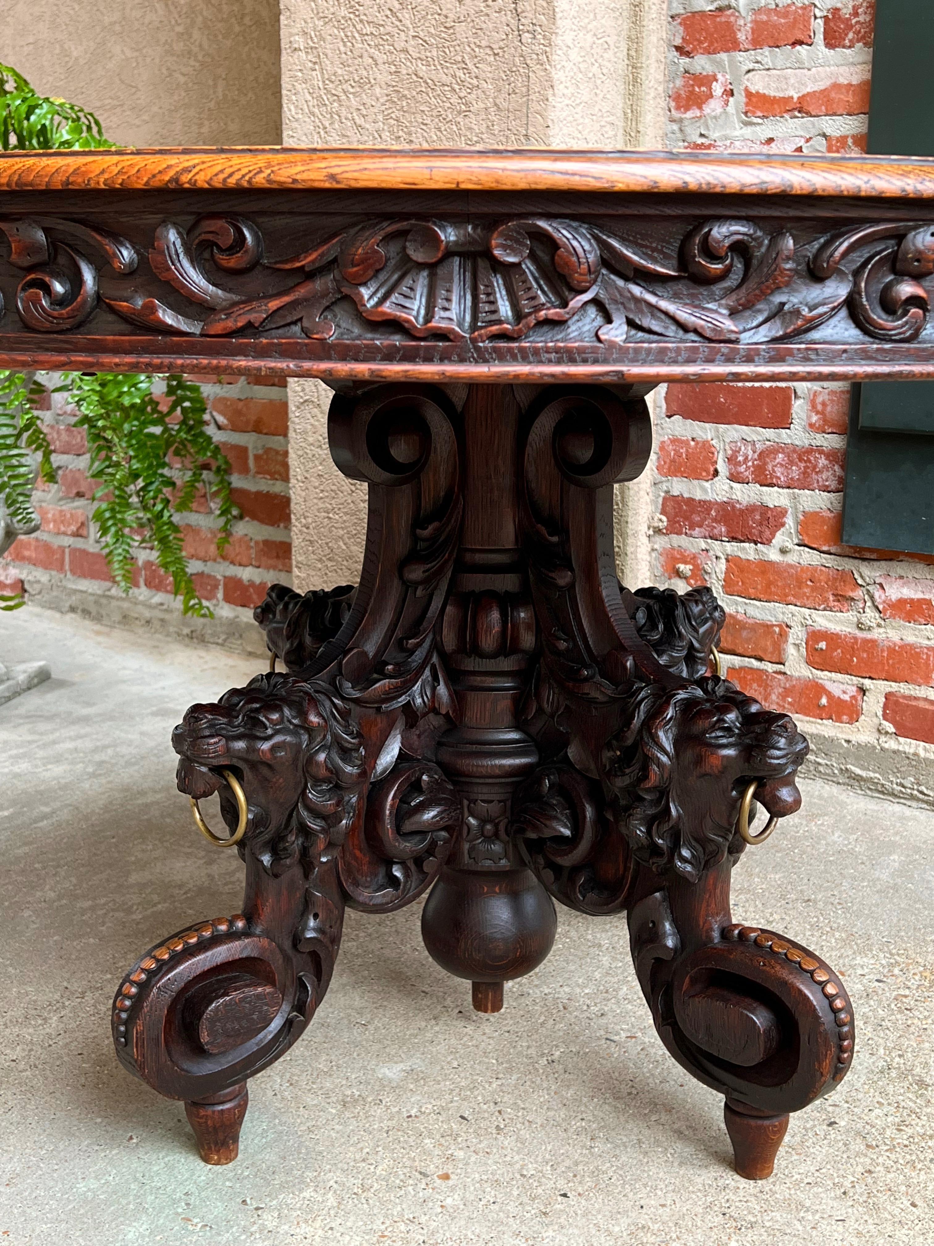19th century French Carved Oak Oval Sofa Dining Table Lion Louis XIV Renaissance In Good Condition In Shreveport, LA