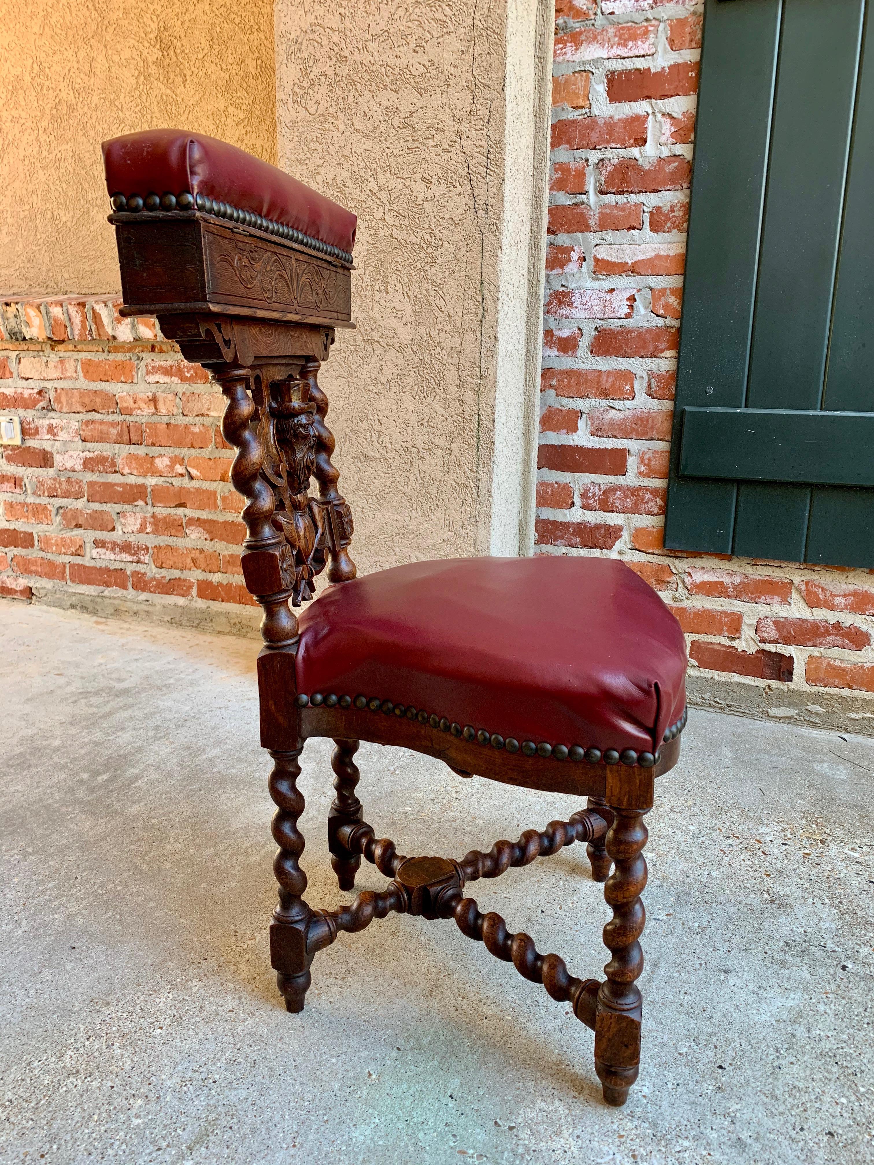 19th Century French Carved Oak Hall Chair Fumeur Barley Twist Breton Cigar Club In Good Condition In Shreveport, LA