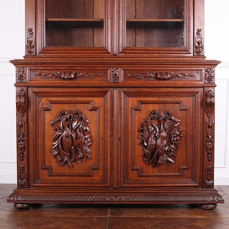 19th Century French Carved Oak Renaissance Revival Hunt Bookcase Cabinet For Sale 1