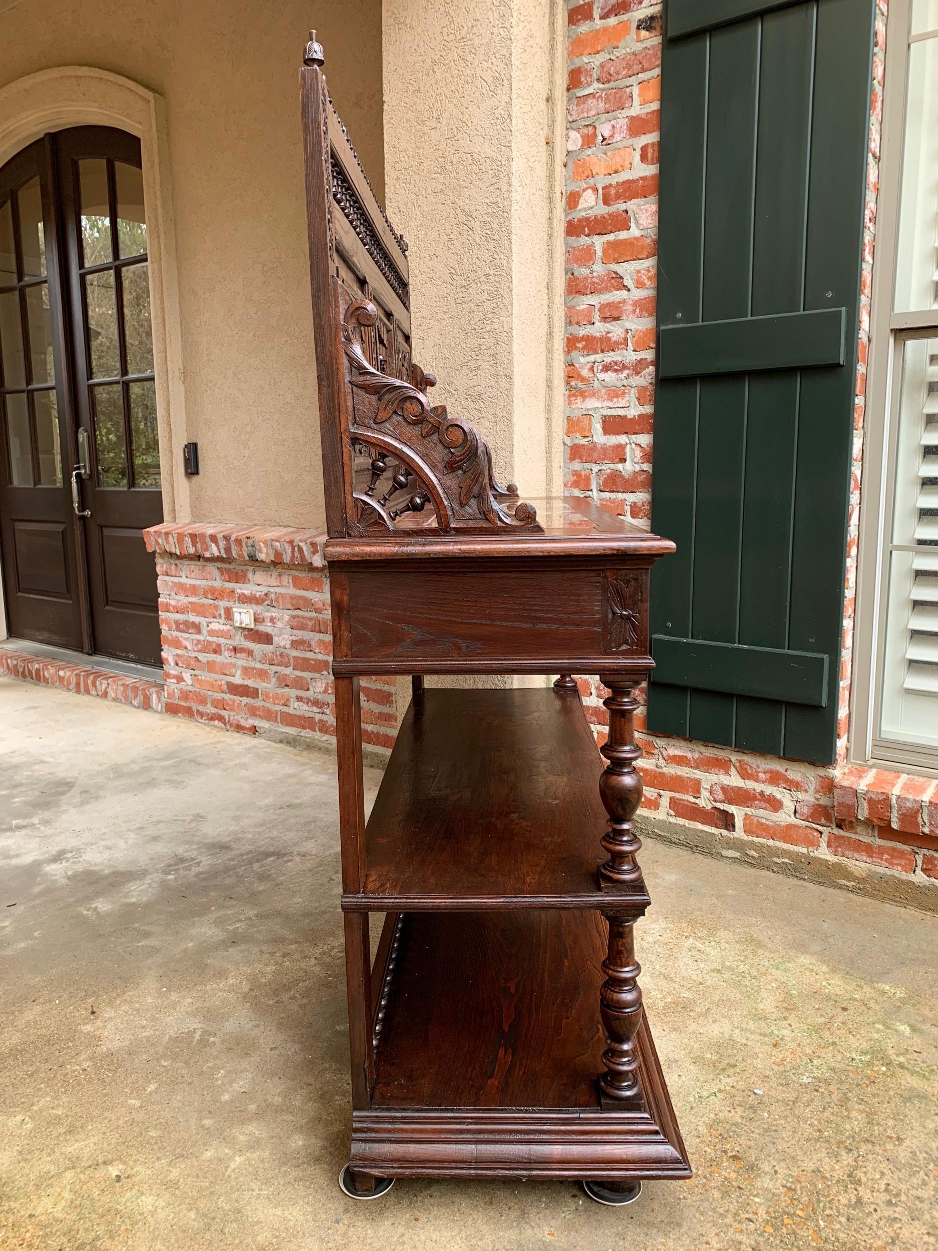 Ancienne vitrine de service en chêne sculpté français et marbre Breton Brittany en vente 8