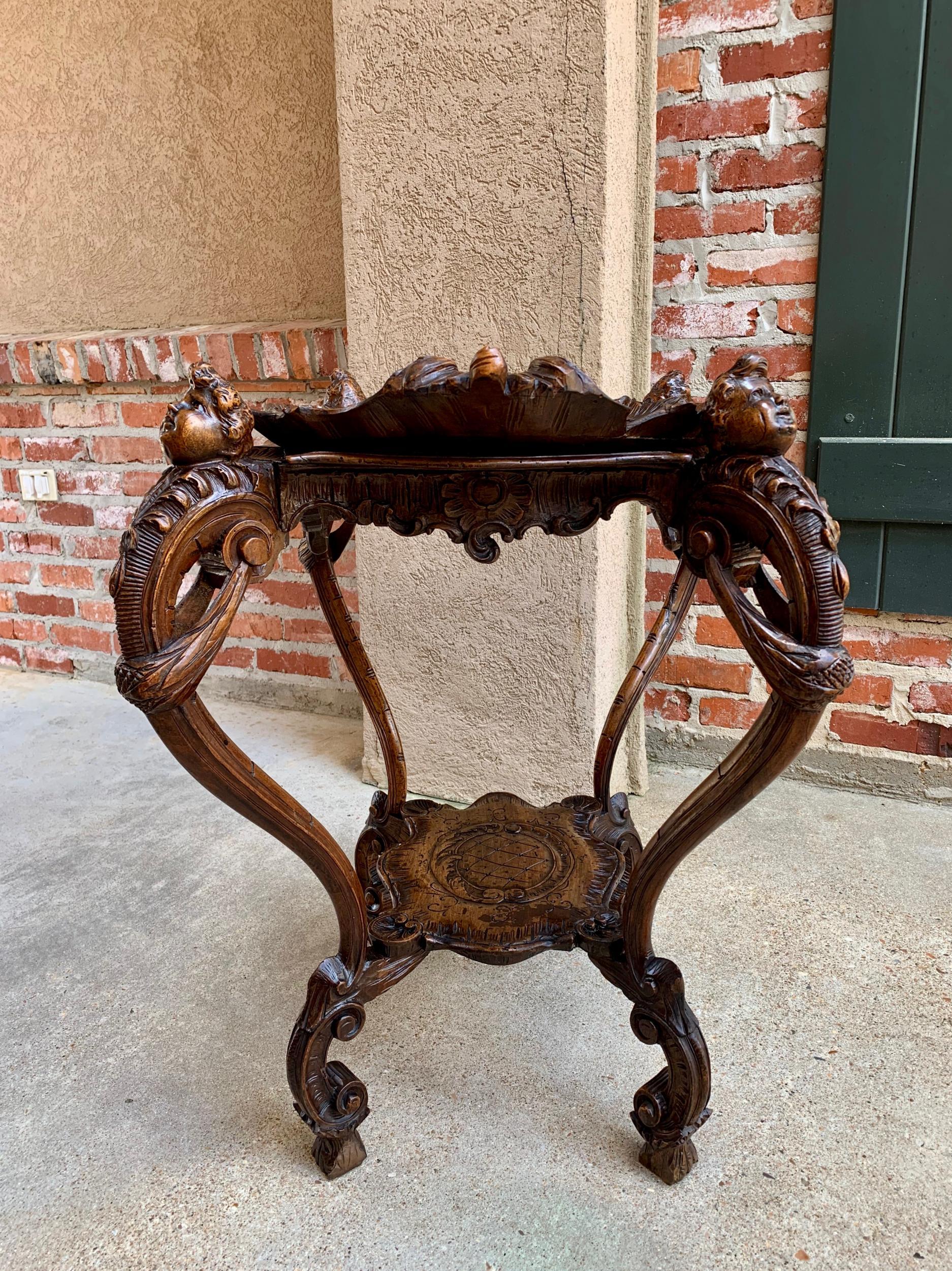 19th century French Carved Oak Sofa Dessert Table Serving Tray Louis XV Cherub For Sale 9