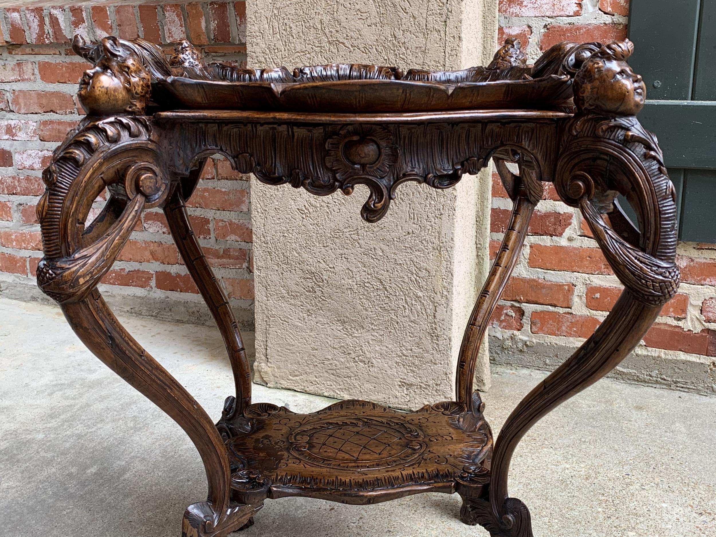 19th century French Carved Oak Sofa Dessert Table Serving Tray Louis XV Cherub For Sale 1