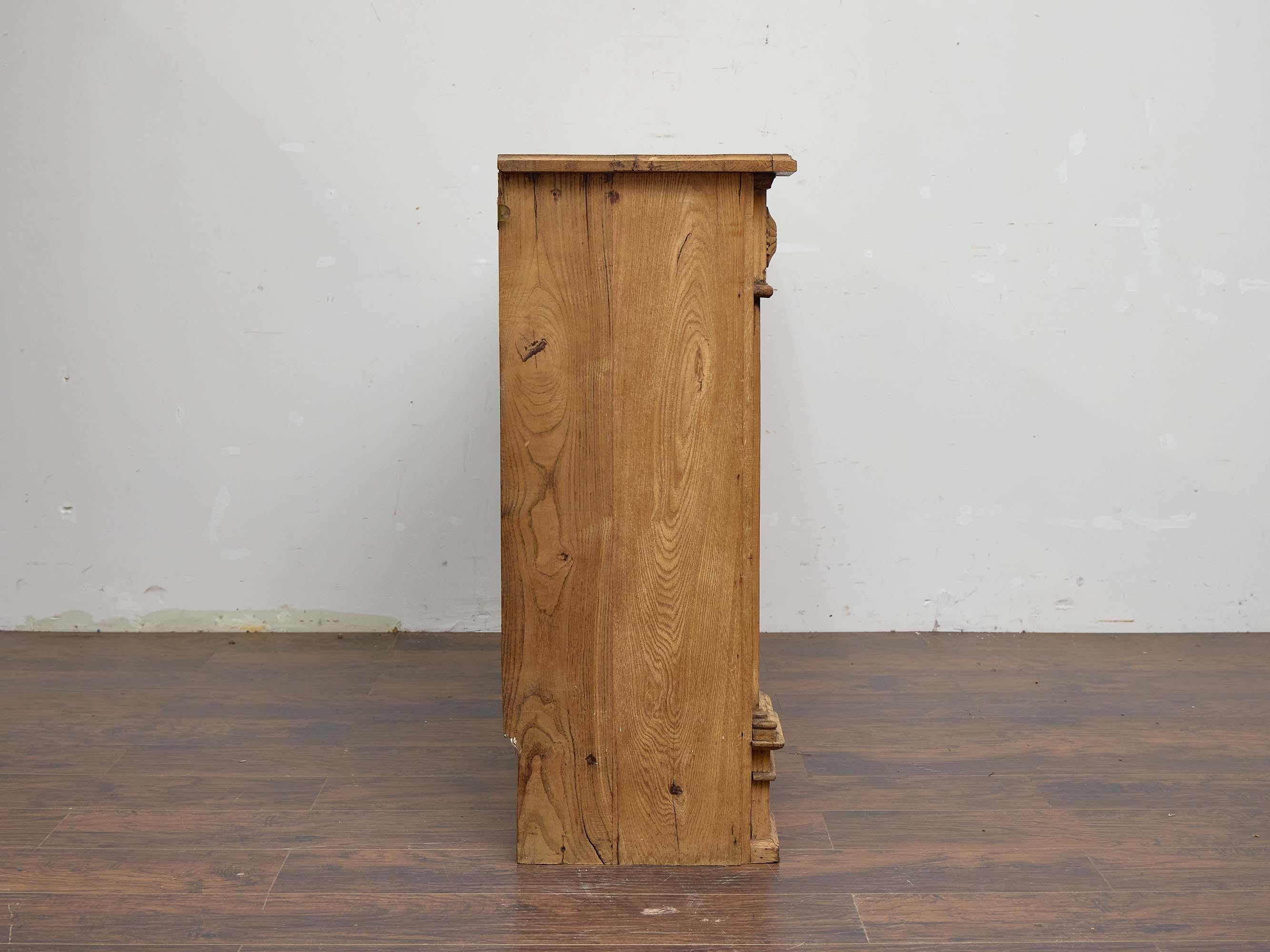 Cheminée à trumeau et miroir en chêne sculpté du XIXe siècle, composition en deux parties en vente 8