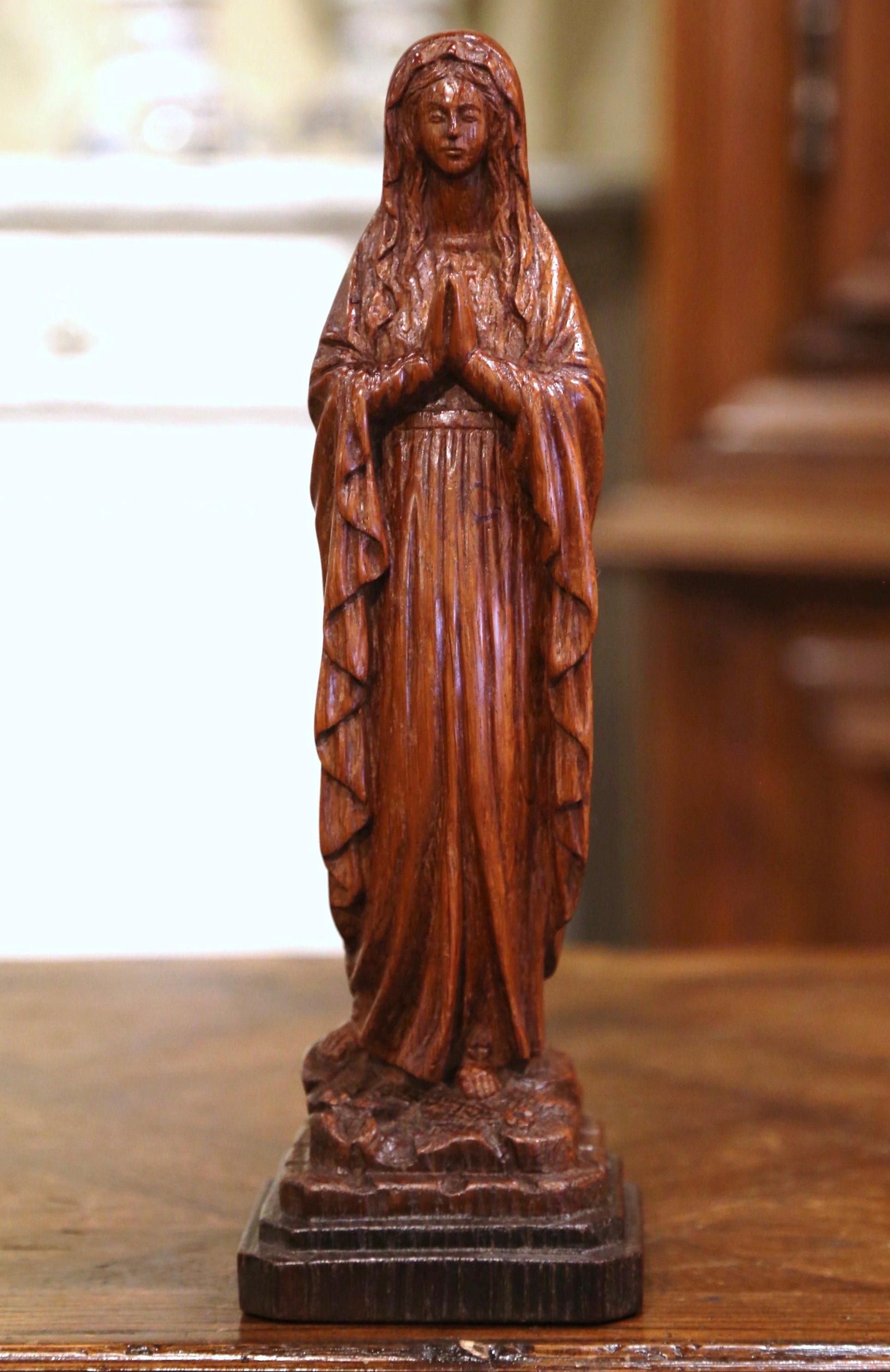 Patinated 19th Century French Carved Oak Virgin Mary Statue in Prayer on Stand