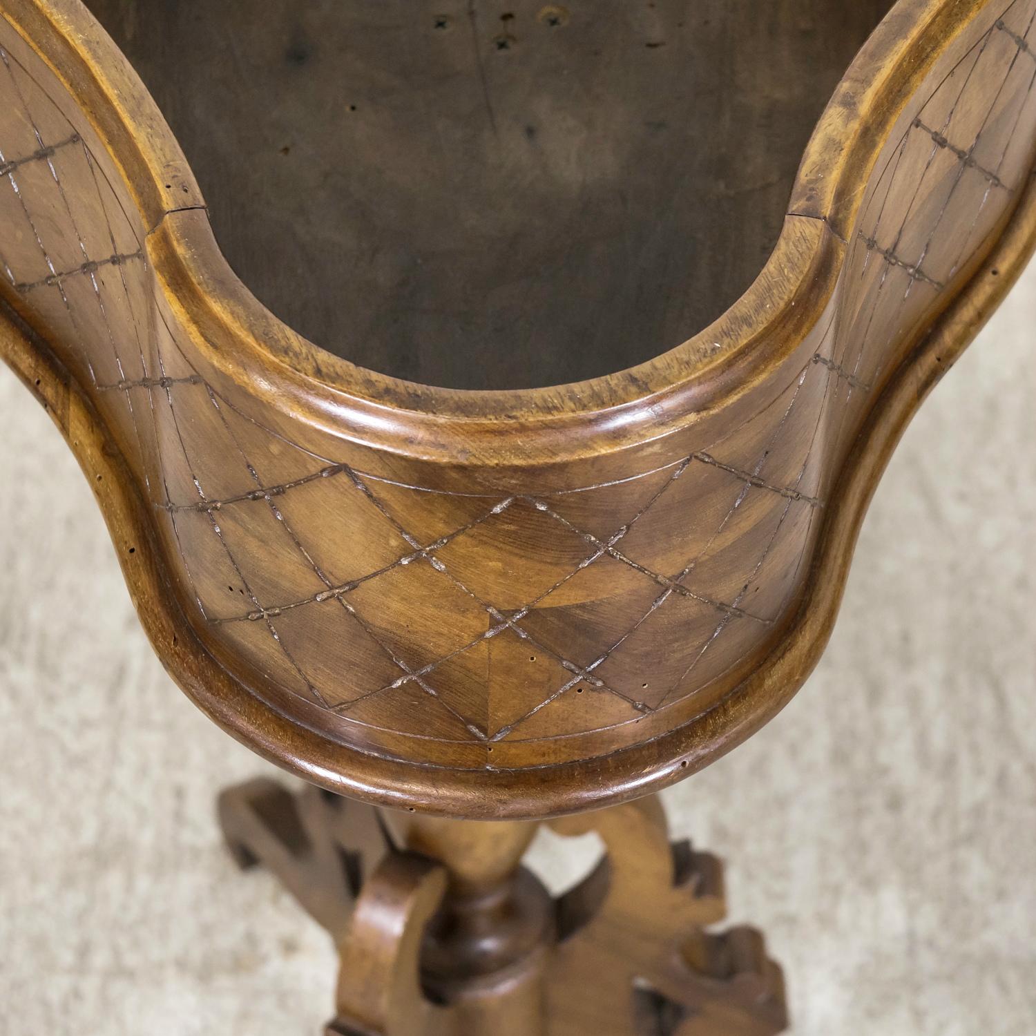 19th Century French Carved Oval Shaped Walnut Jardinière Planter on Tripod Stand For Sale 11