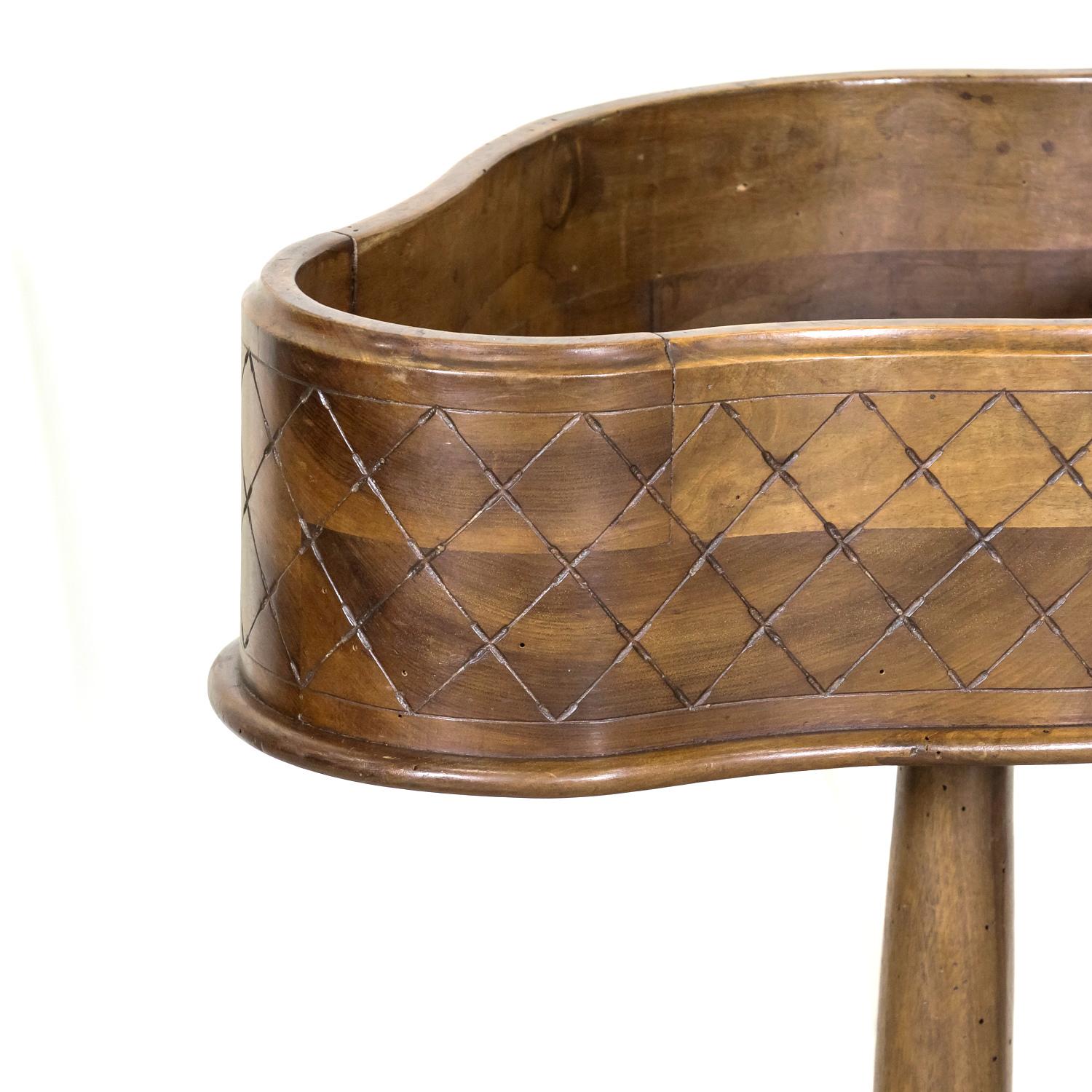19th Century French Carved Oval Shaped Walnut Jardinière Planter on Tripod Stand For Sale 3