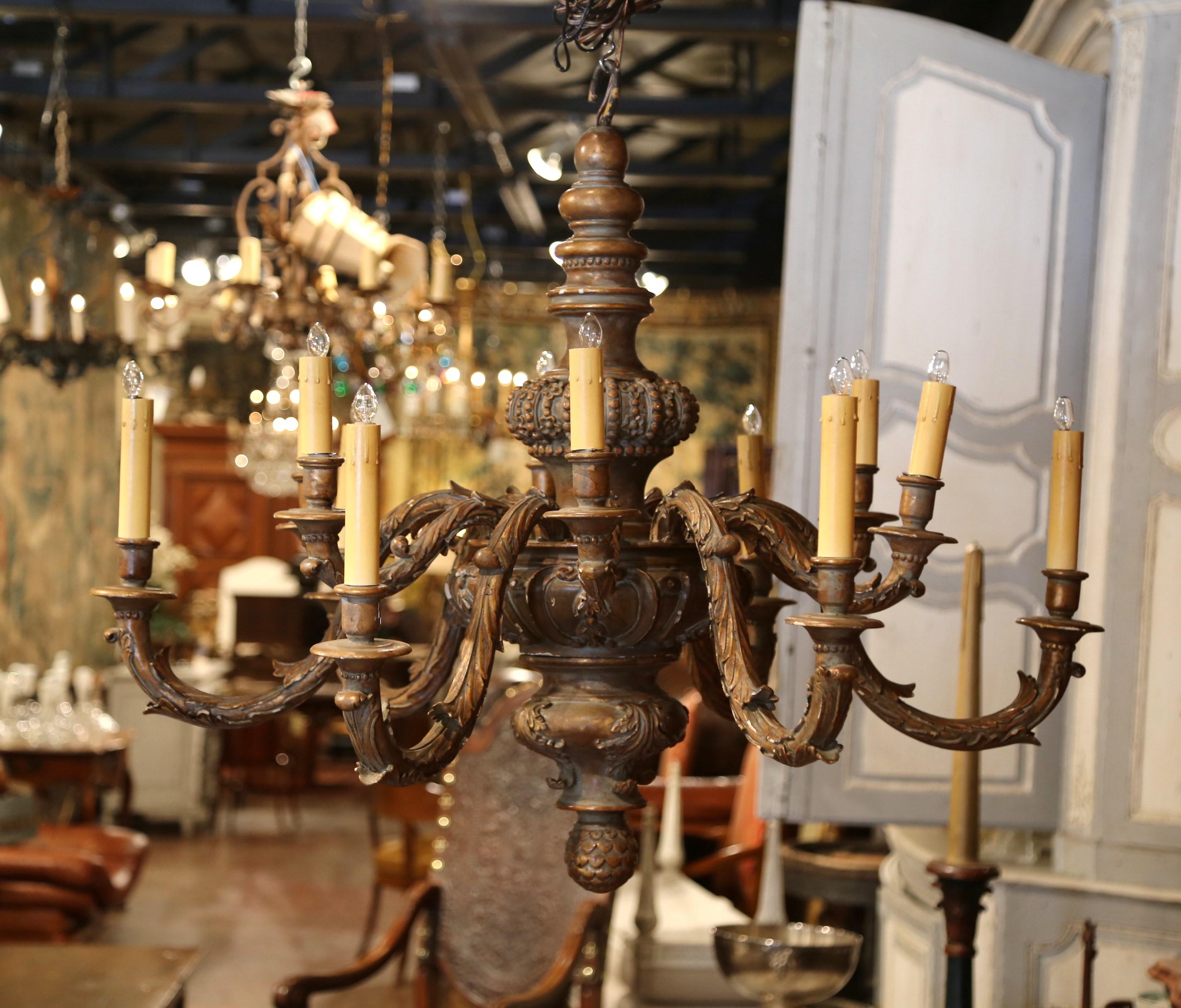 19th Century French Carved Painted with Gilt Twelve-Light Chandelier 1