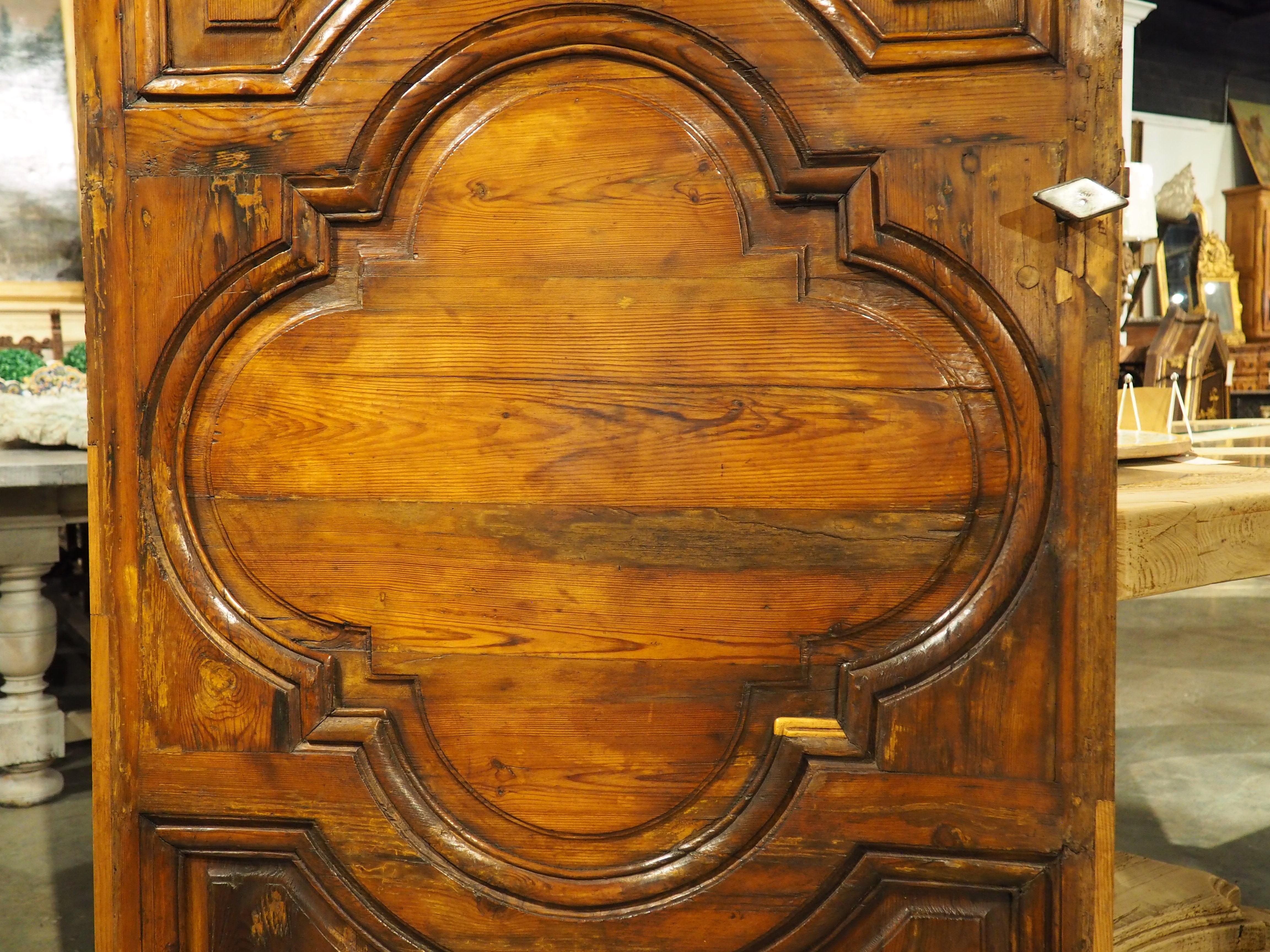Métal Porte d'intérieur en pin sculpté de Marseille, 19e siècle en vente