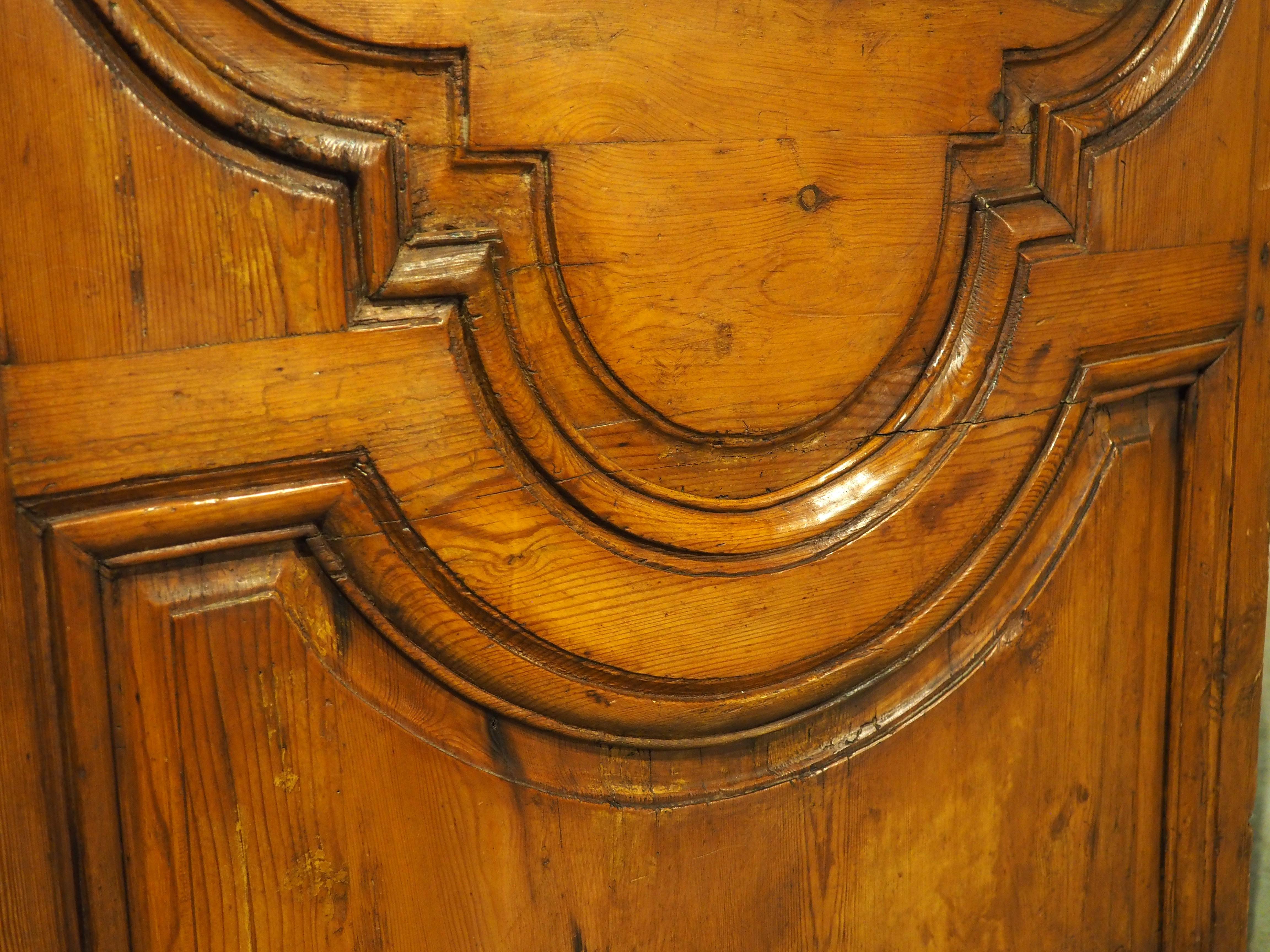 Porte d'intérieur en pin sculpté de Marseille, 19e siècle en vente 1