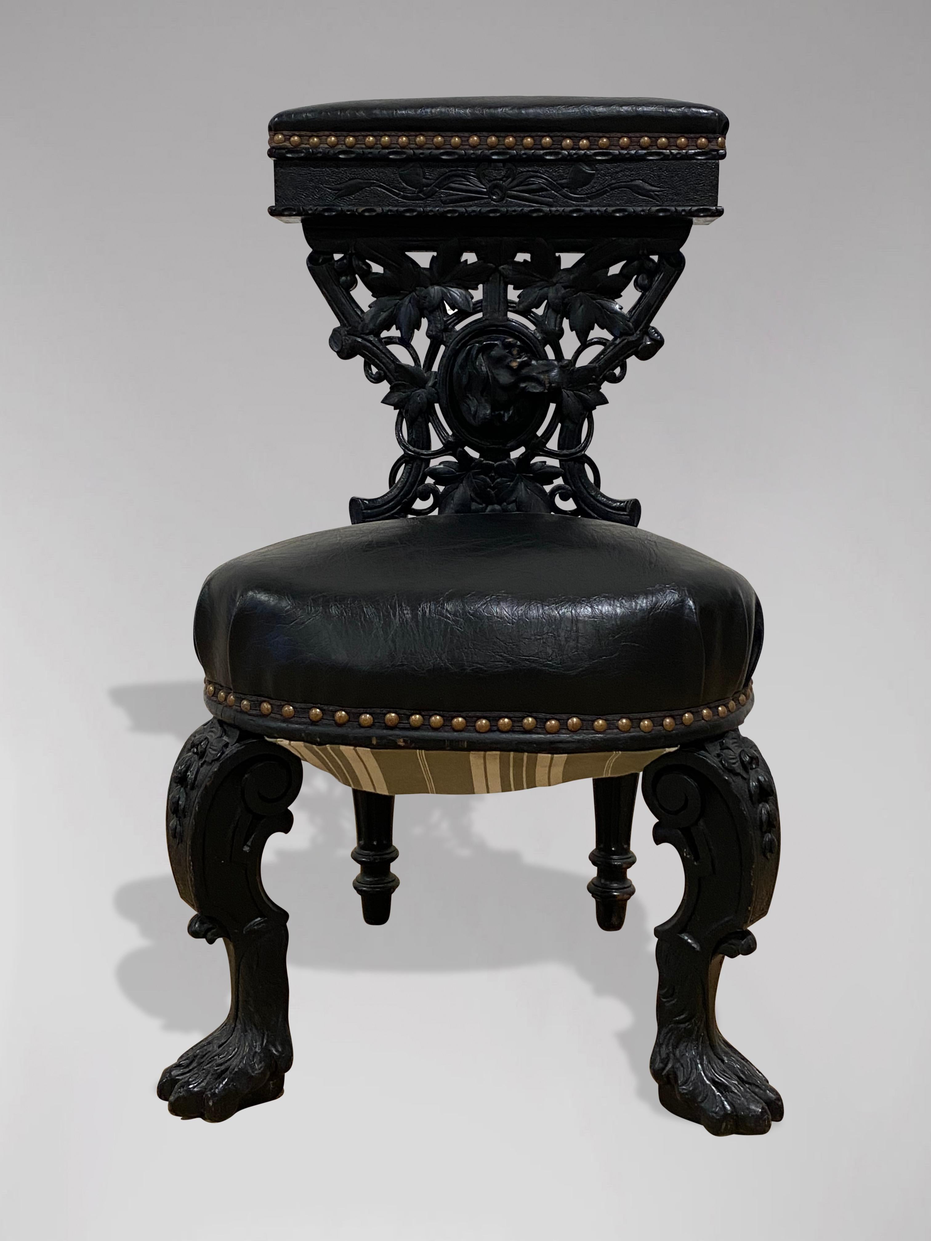Napoleon III 19th Century French Carved Prayers Chair or Prie Dieux For Sale