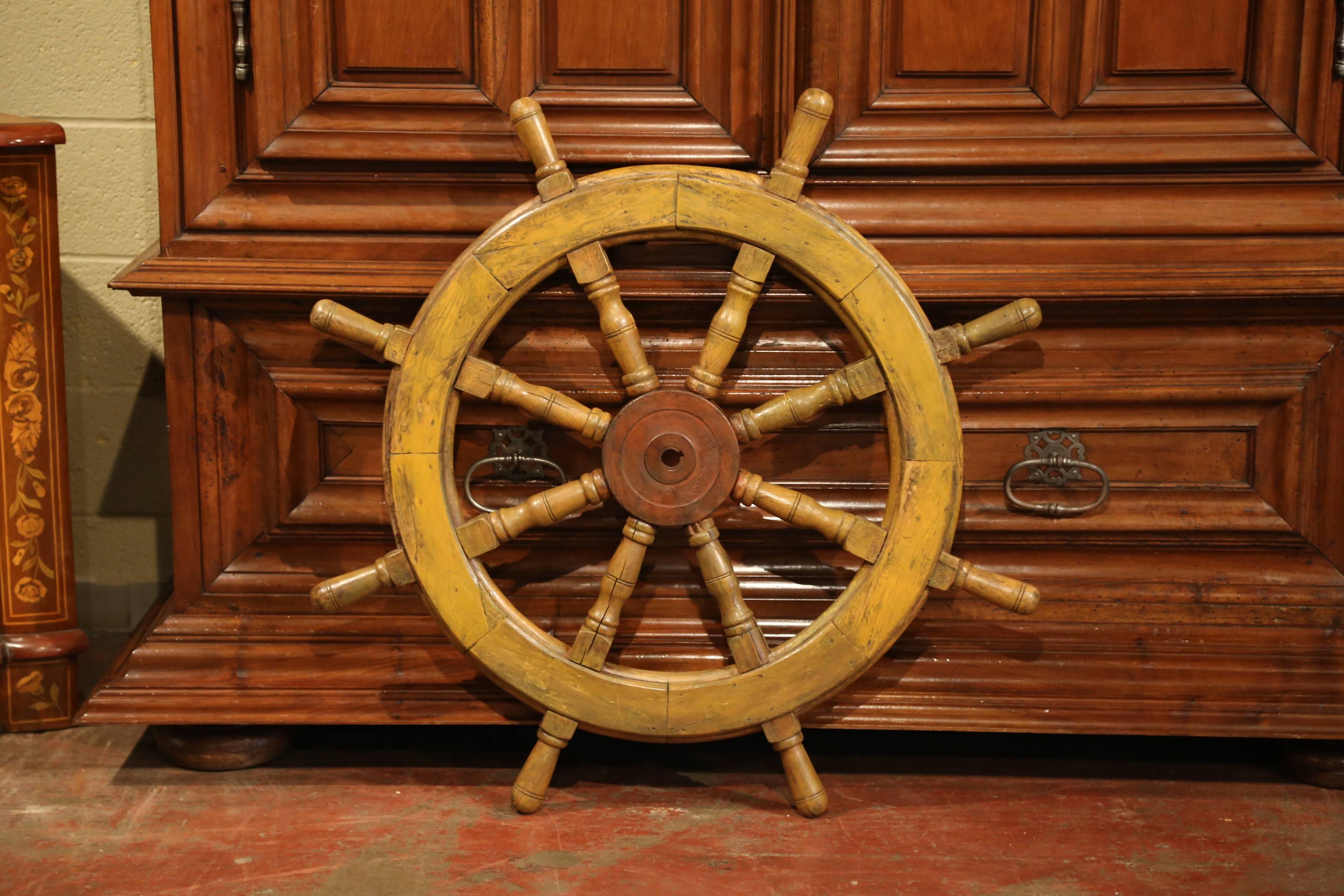 19th Century French Carved Walnut and Iron Painted Sailboat Wheel In Excellent Condition For Sale In Dallas, TX