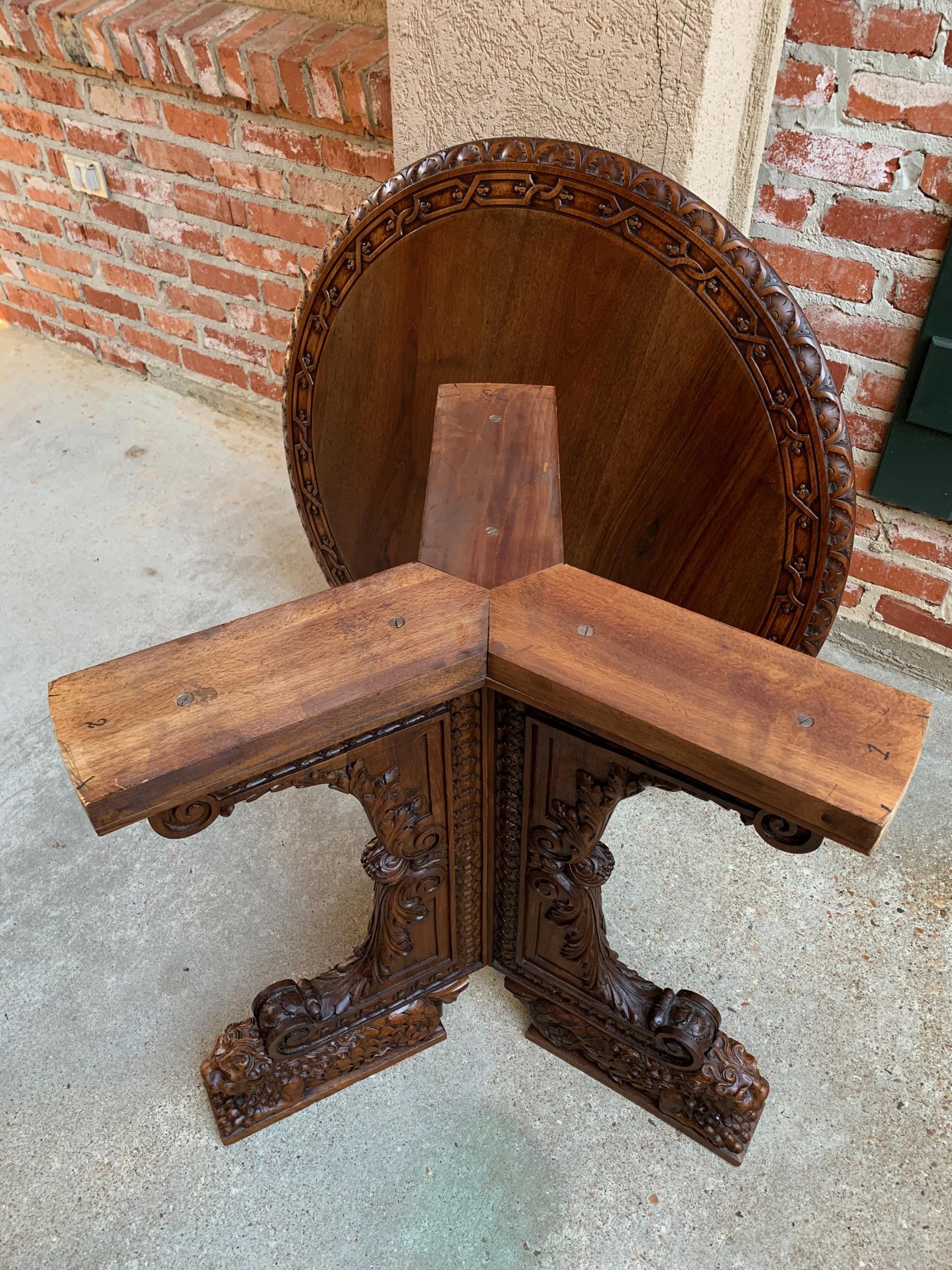 19th Century French Carved Walnut Center Table Round Foyer Lion Louis XIV Style 8