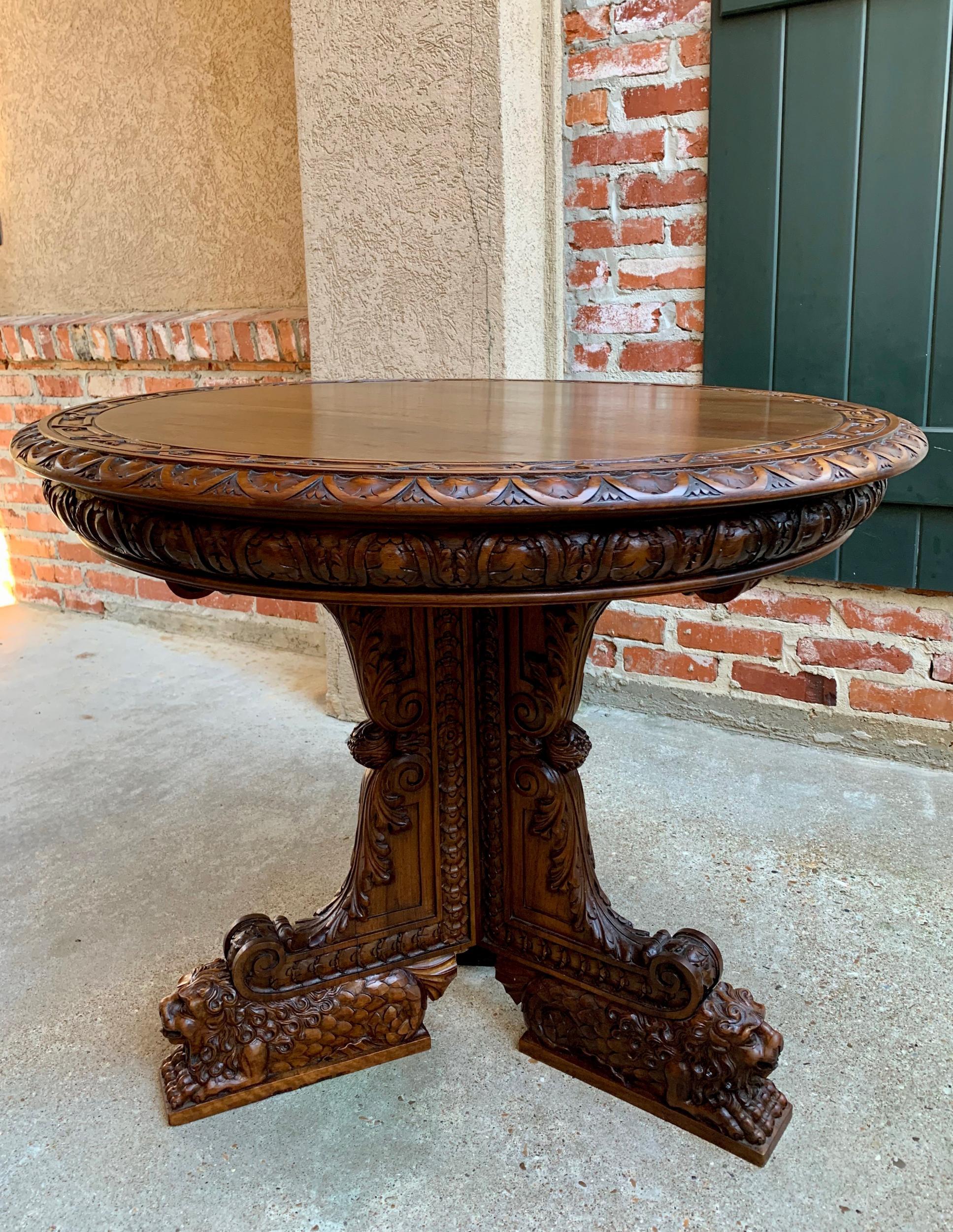 19th Century French Carved Walnut Center Table Round Foyer Lion Louis XIV Style 11