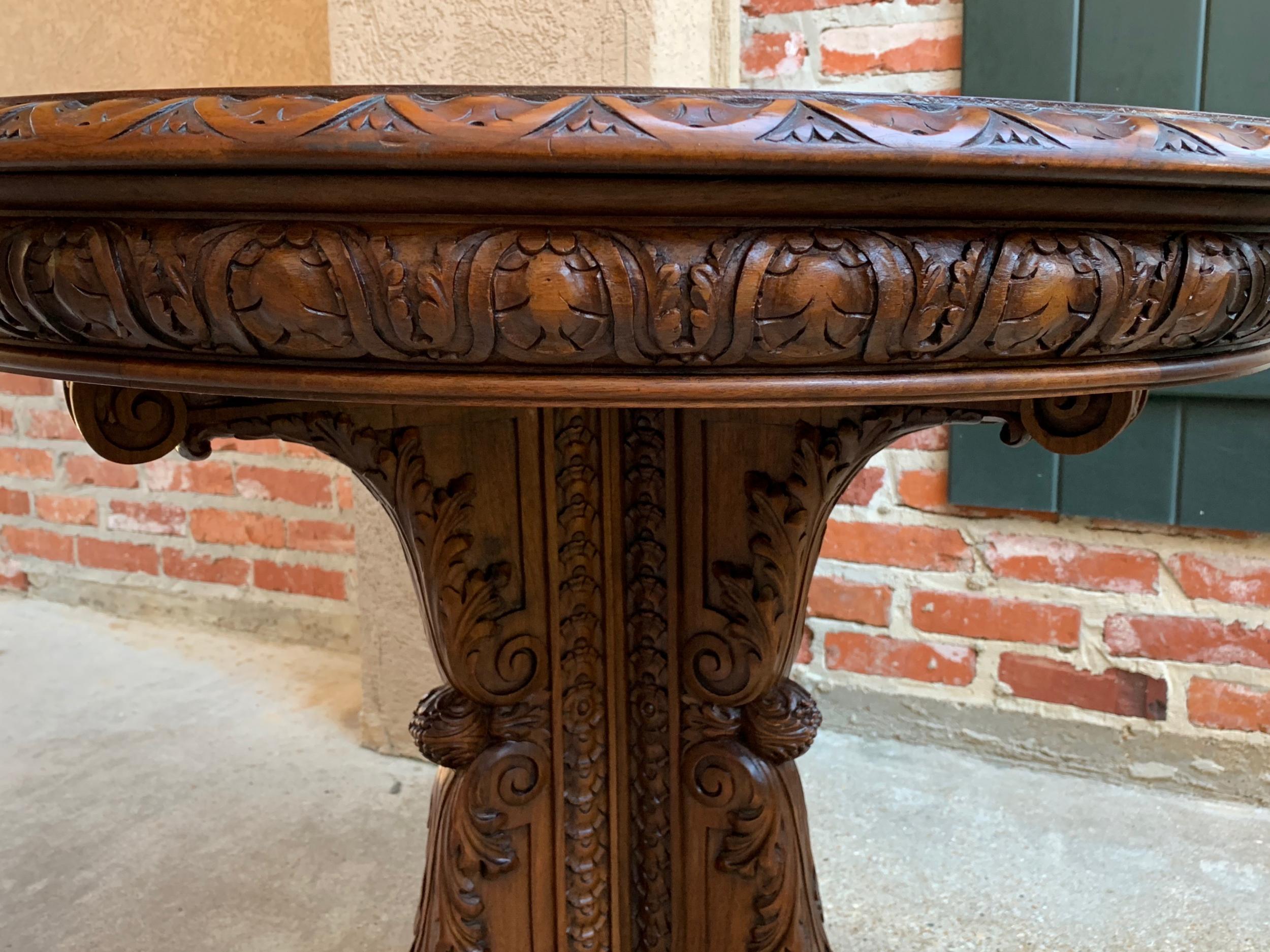 19th Century French Carved Walnut Center Table Round Foyer Lion Louis XIV Style 13