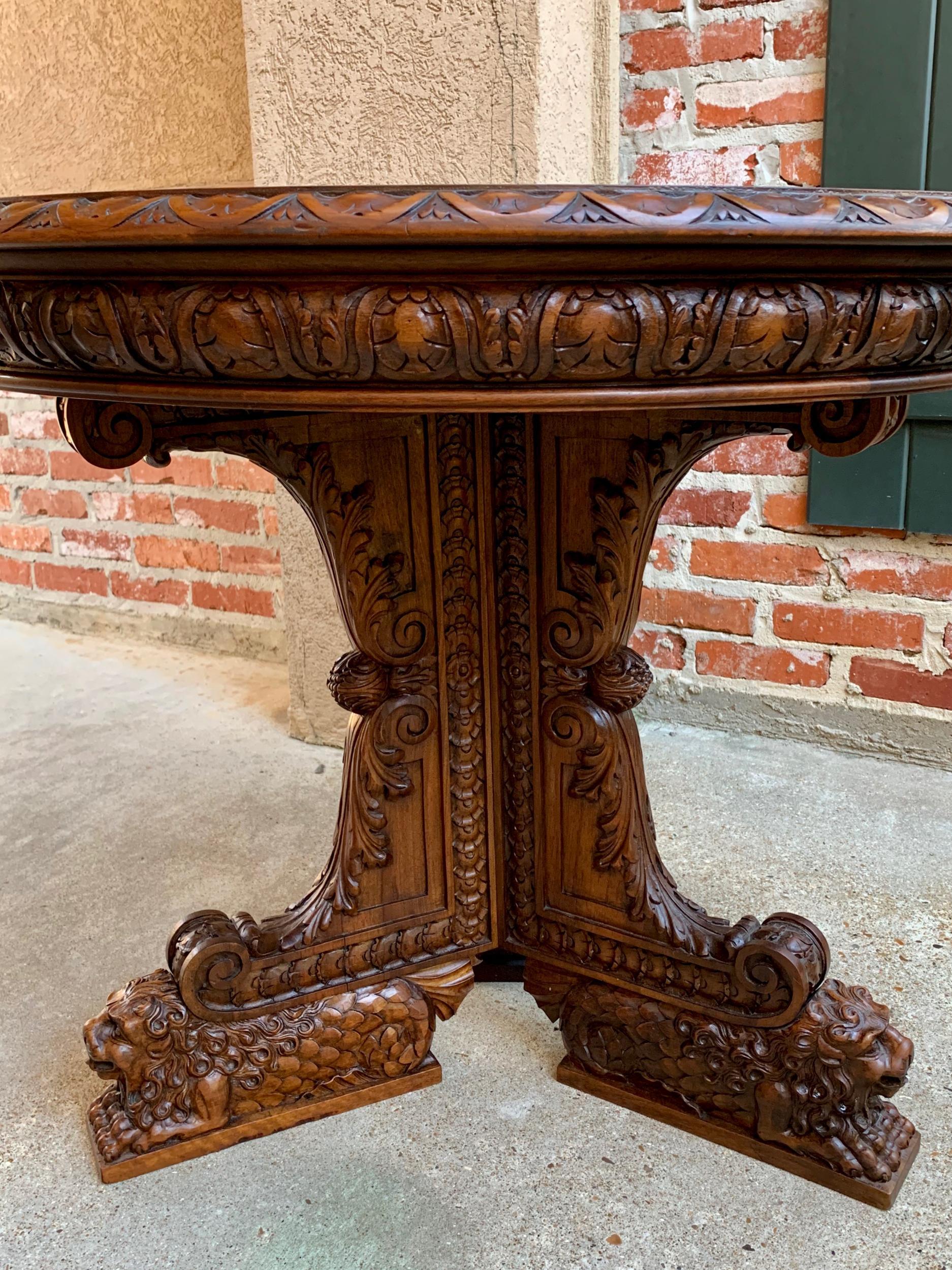 19th Century French Carved Walnut Center Table Round Foyer Lion Louis XIV Style 1