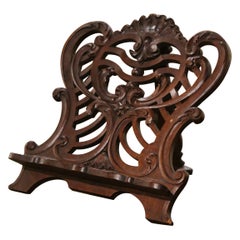 Porte-livres pliant français du 19ème siècle en noyer sculpté avec motif de coquillage