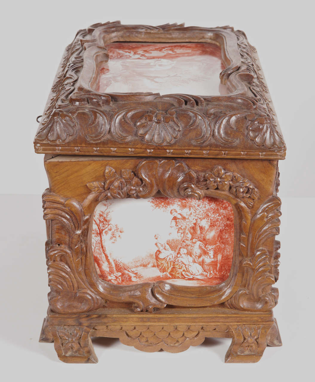 19th Century French Carved Walnut Jewelry Box with Painted Pastoral Scenes Tiles In Excellent Condition In Dallas, TX