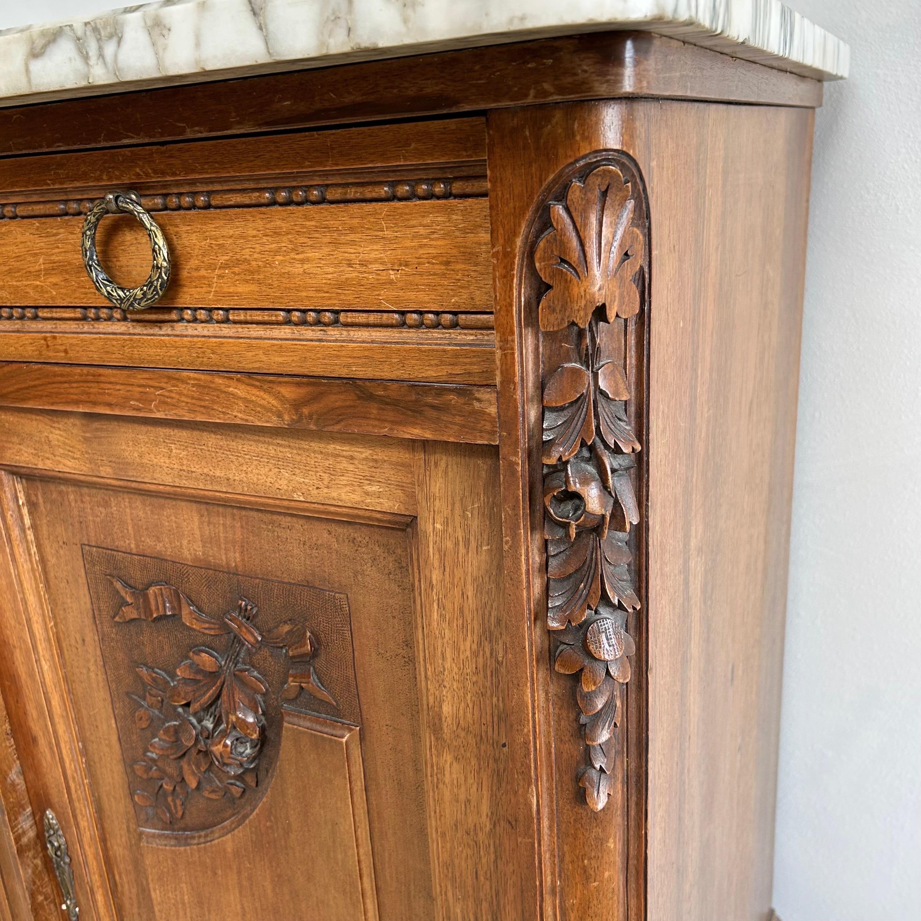 19th Century French Carved Walnut Roses Buffet with Marble Top 6