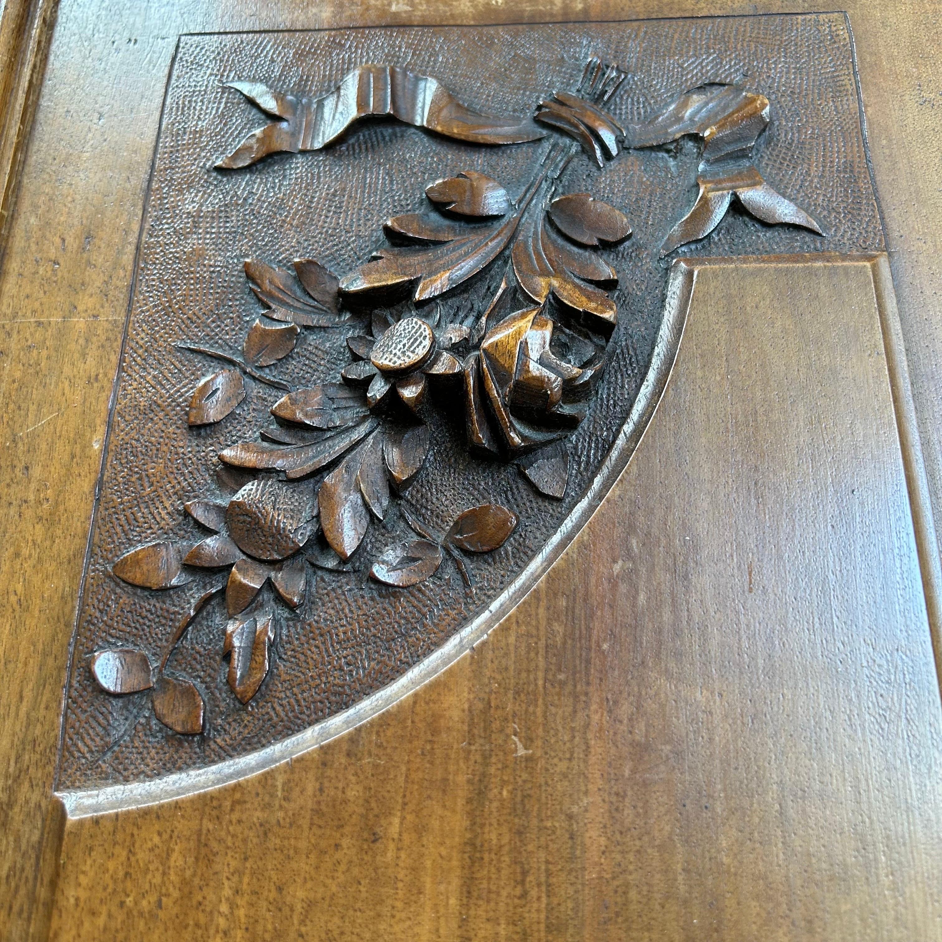 19th Century French Carved Walnut Roses Buffet with Marble Top 13