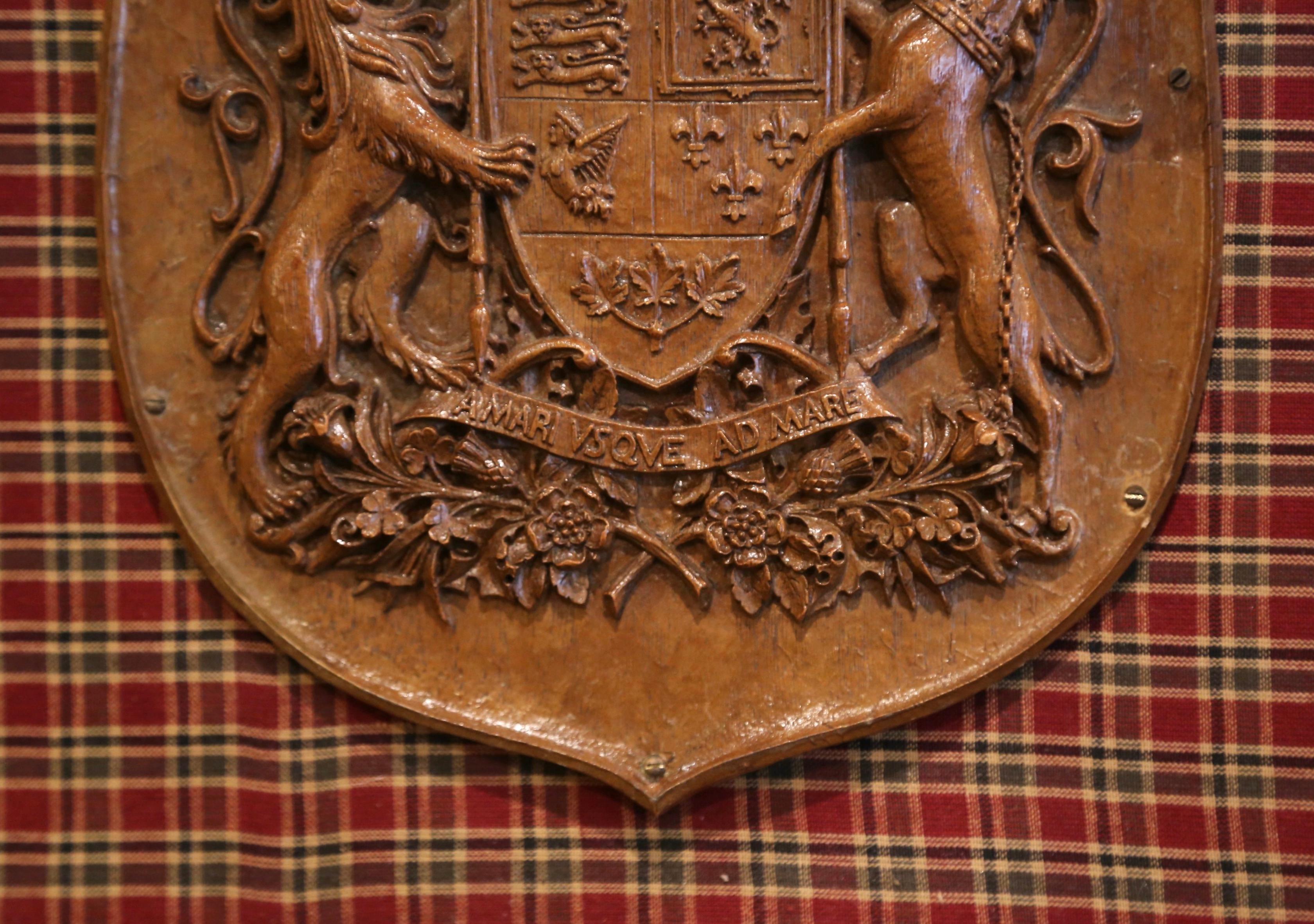 Hand-Carved 19th Century French Carved Walnut Royal Coat of Arms of Canada in Gilt Frame For Sale