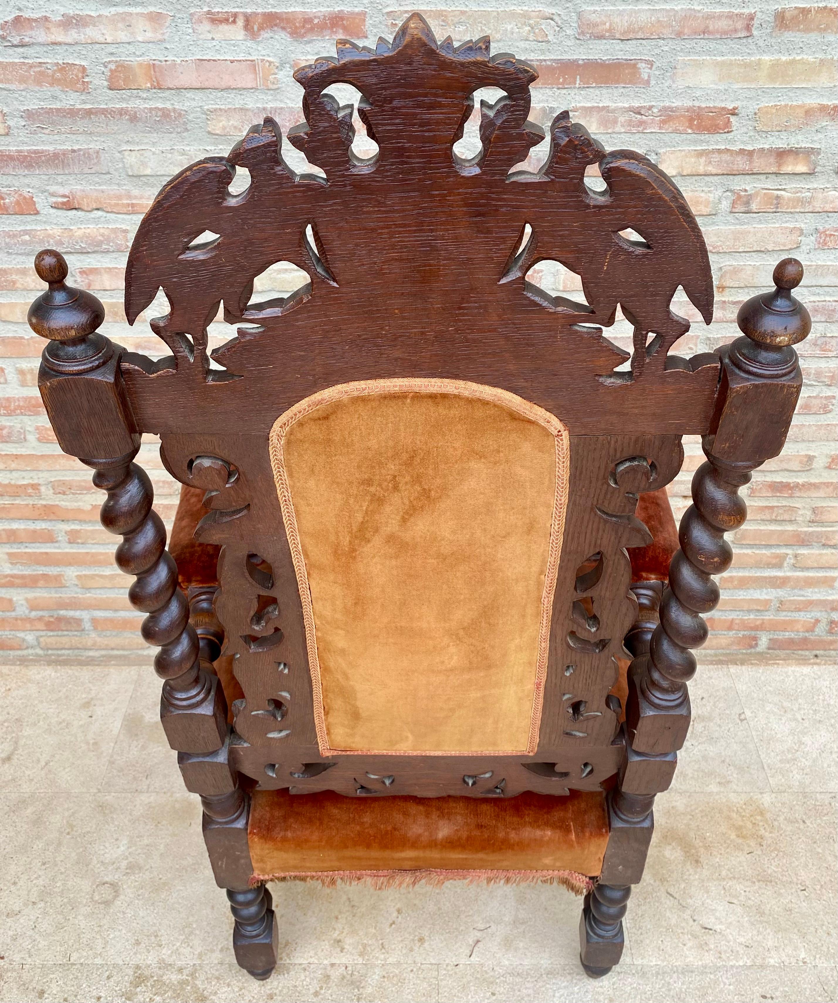 Noce Sedia da trono in noce intagliato francese del XIX secolo, 1890 in vendita