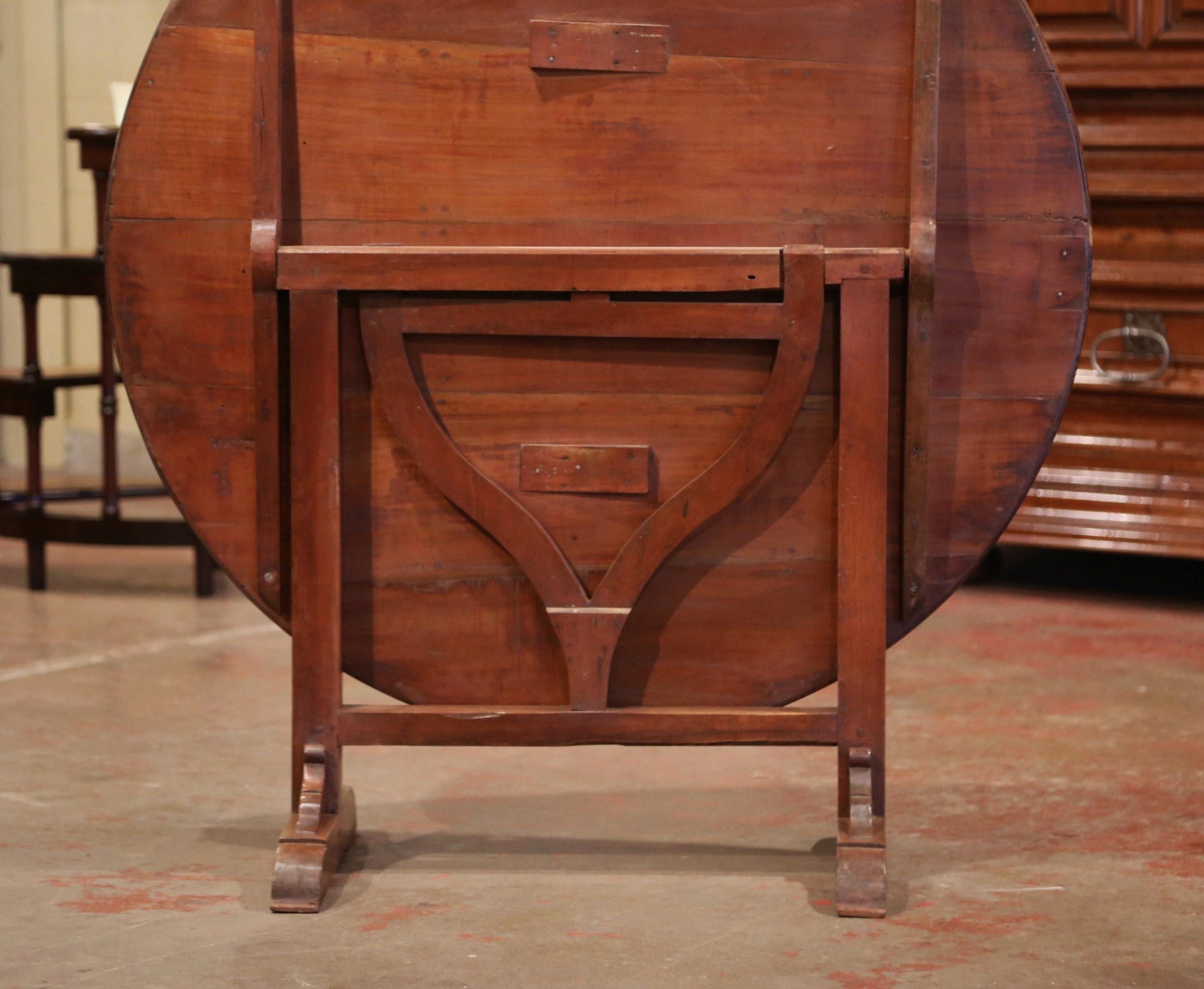 19th Century French Carved Walnut Tilt-Top Wine Tasting Table from Bordeaux 4