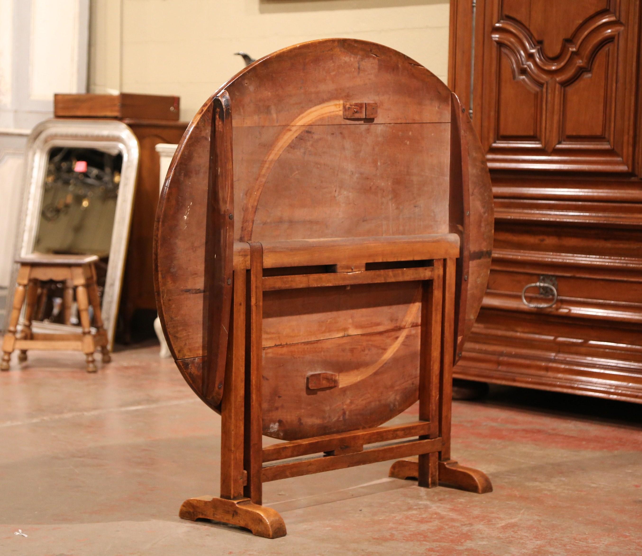 19th Century French Carved Walnut Oval Wine Tasting Table from Burgundy 2