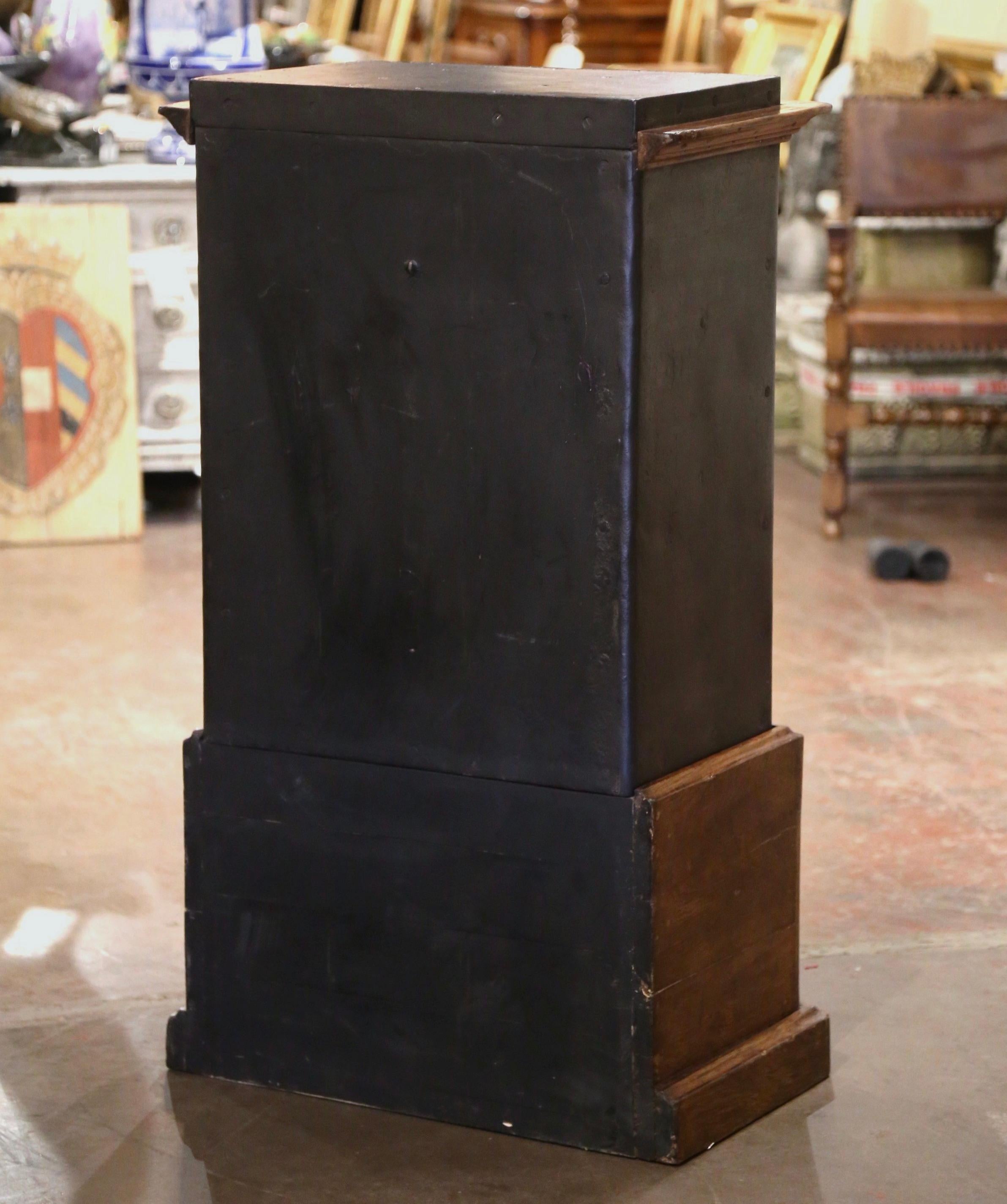 Coffre-fort français du 19ème siècle en bois et en fer sculpté de « H. Delort & Cie Paris » 11