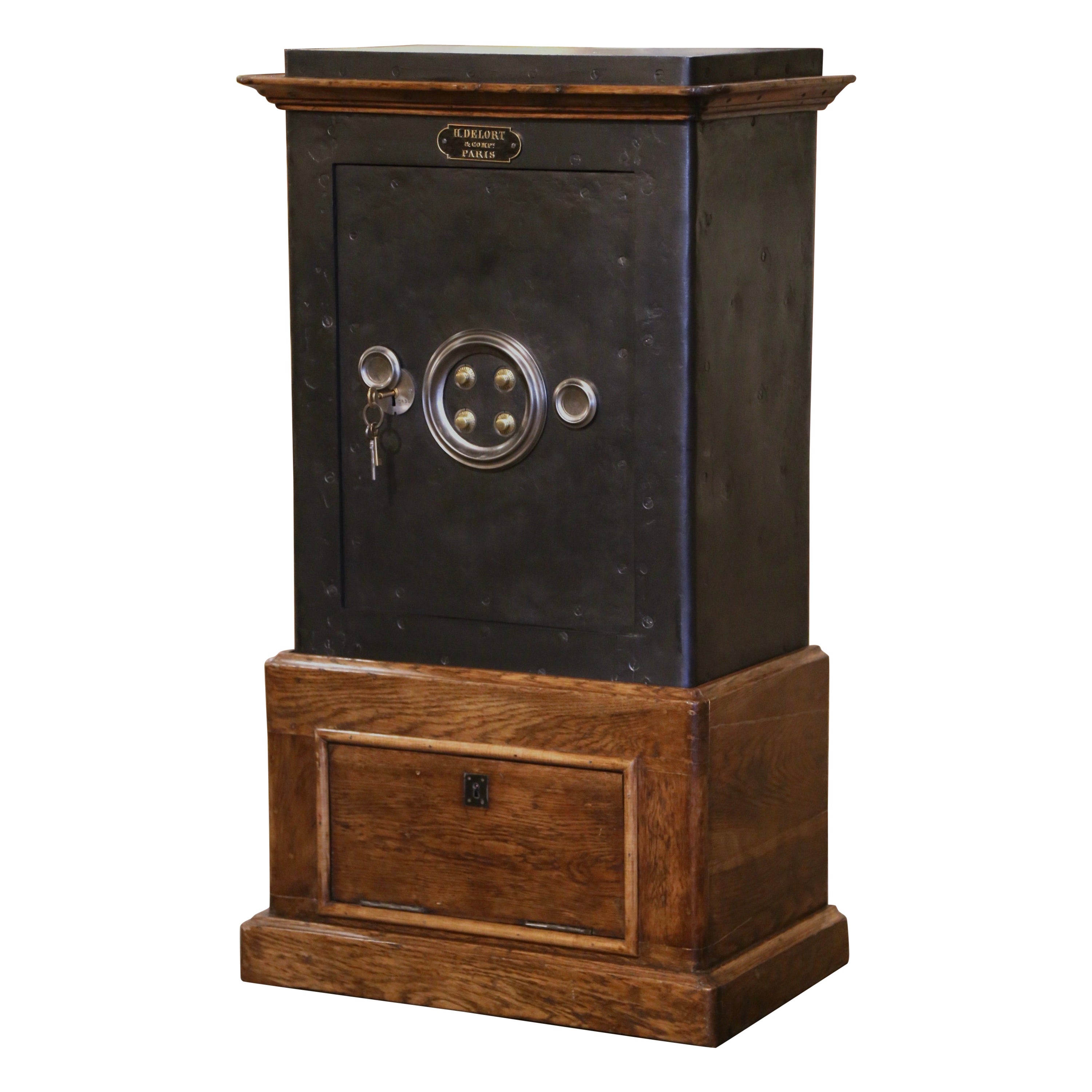 Coffre-fort français du 19ème siècle en bois et en fer sculpté de « H. Delort & Cie Paris »